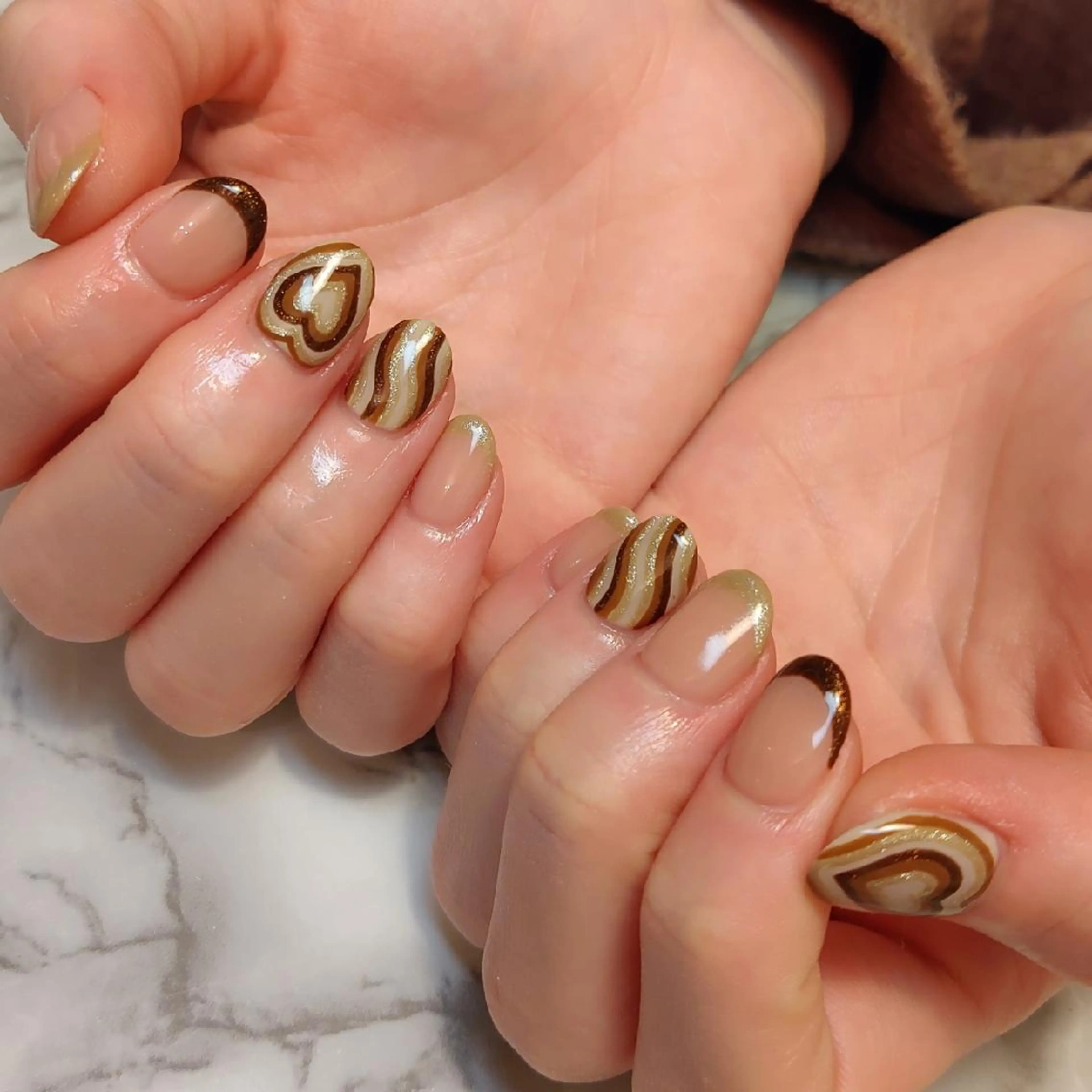 ネイル バレンタイン ジェヌインネイル 河内のネイルデザイン