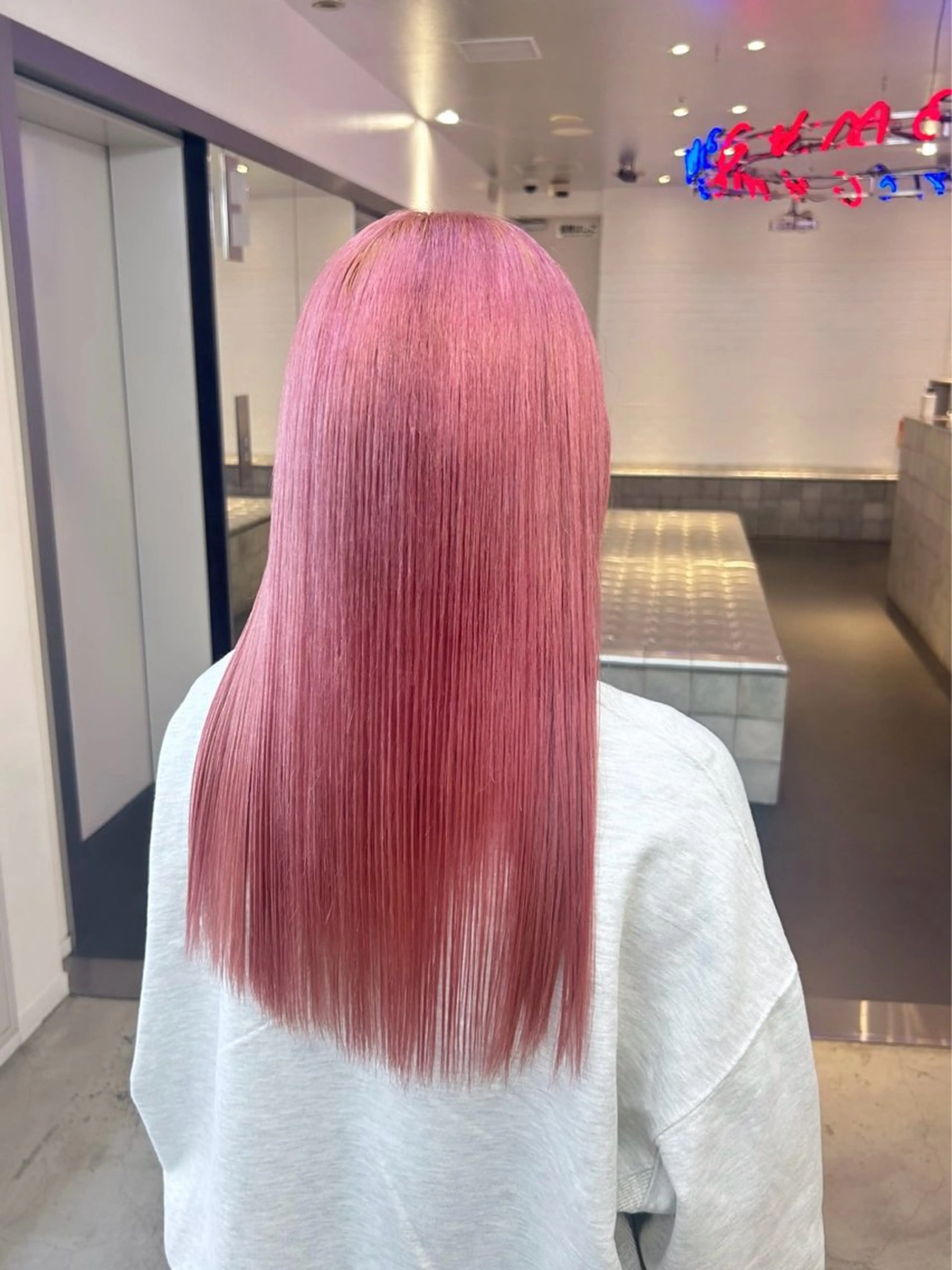 セミロング セミロングパーマ ボブ エクステ 外国人風カラー レイヤーカット ヘアカラー ヘアセット MiRI💜地毛級 エクステ✖似合わせ技のヘアスタイル