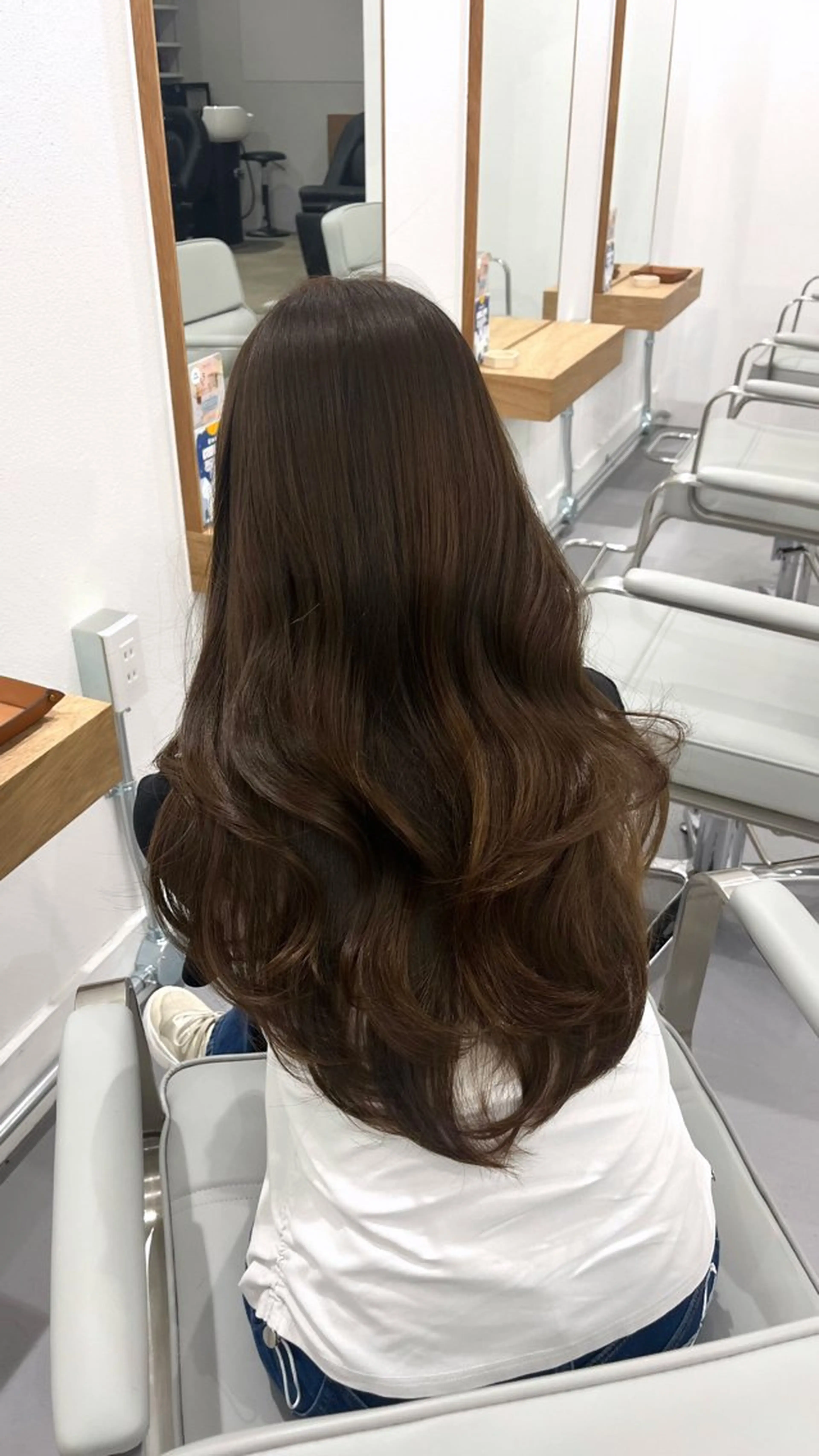 ロング チョコレートブラウン kutenクテン所属・KUTEN岐阜カラー / Haoのヘアスタイル