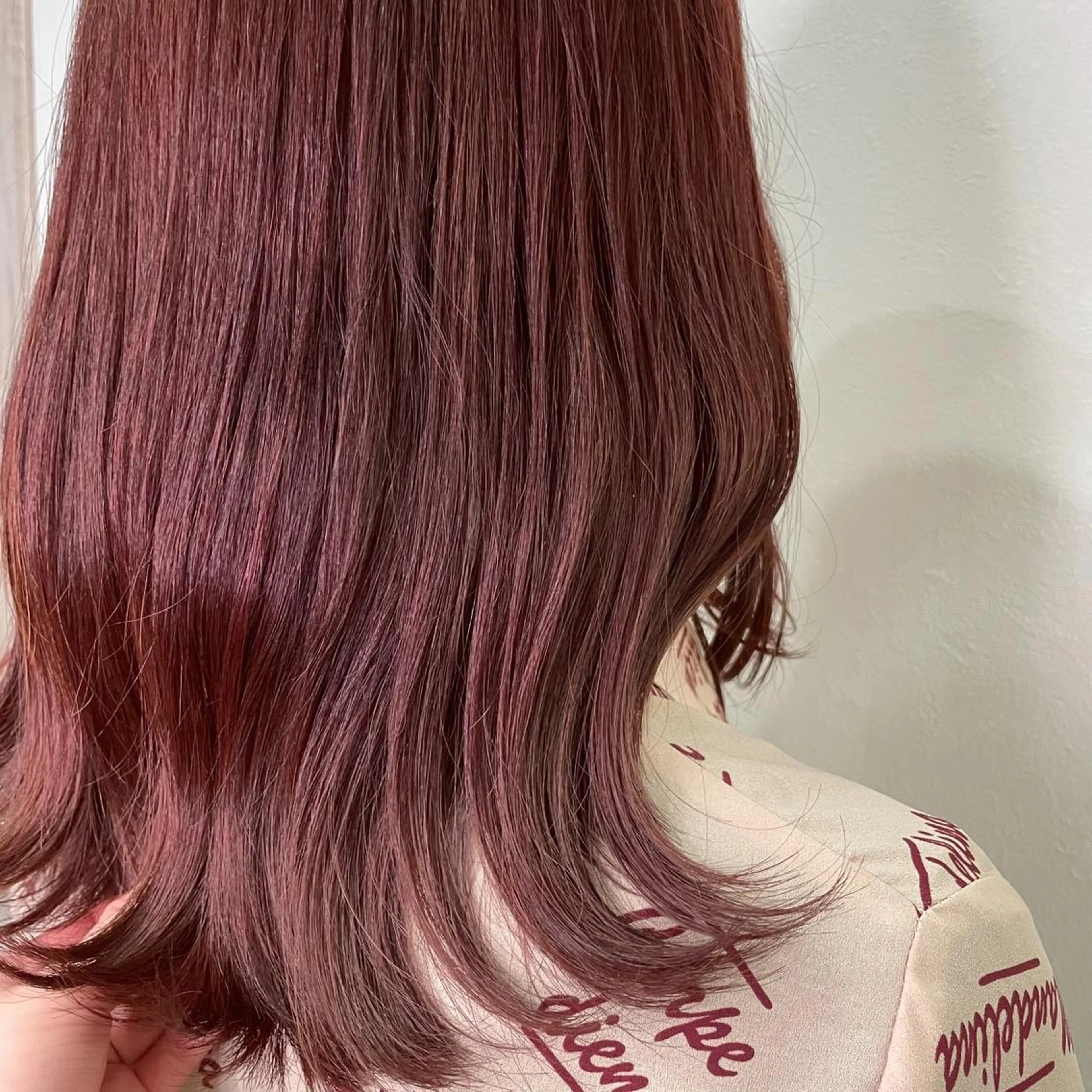 カラー kana/ ブリーチ/暖色のヘアスタイル