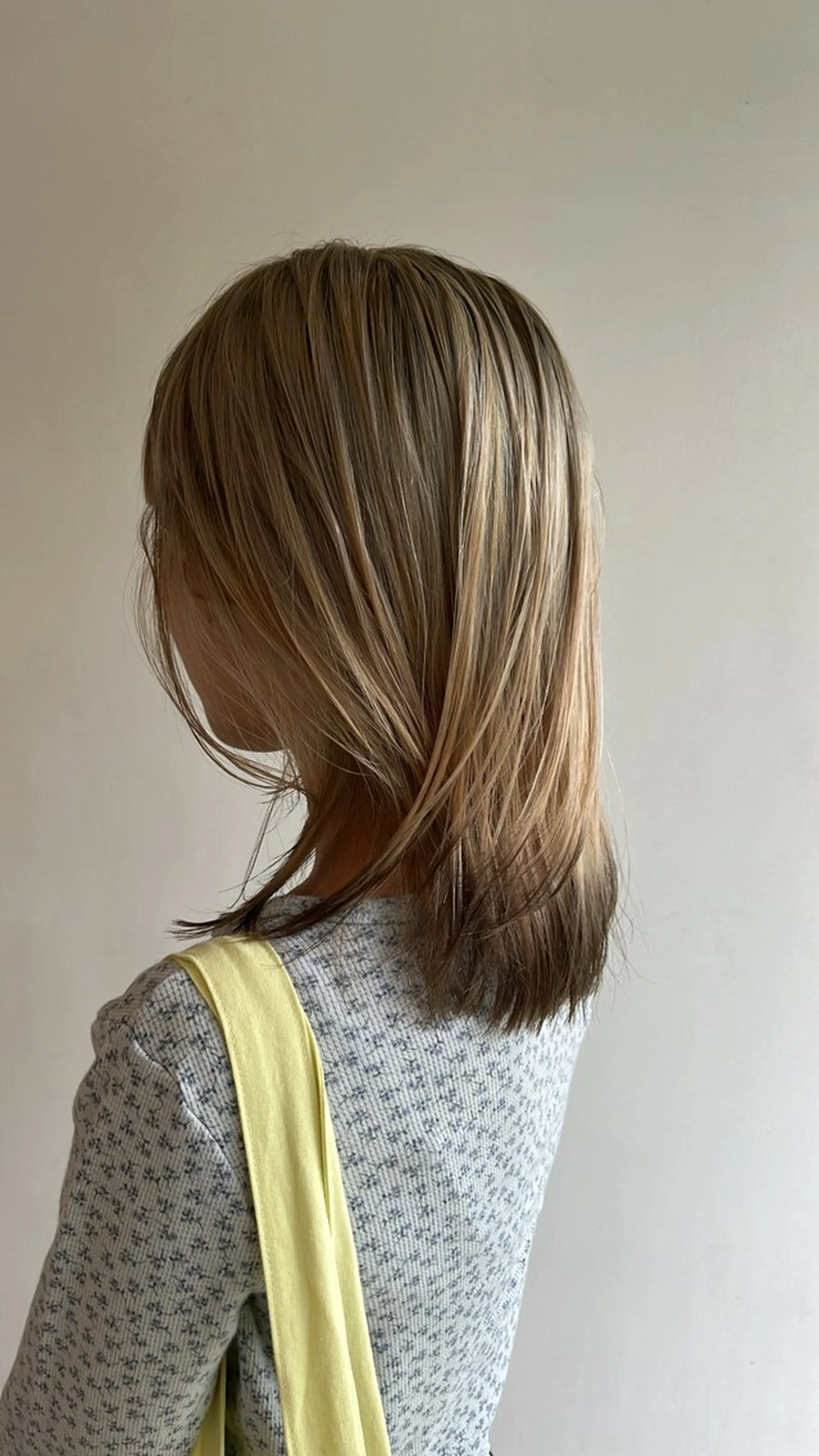 ミディアム モダーン北鎌倉所属・中溝 アカリのヘアスタイル