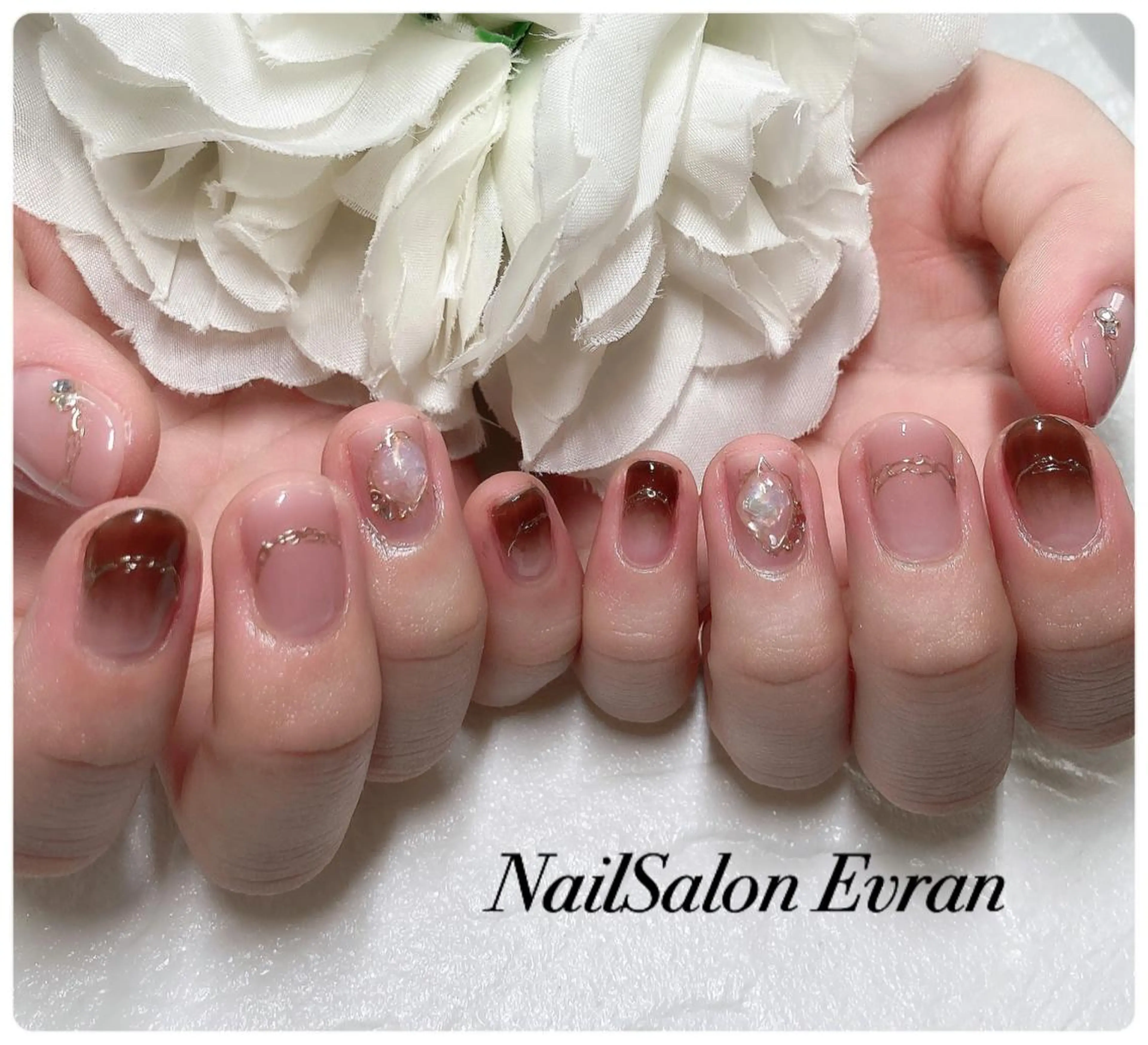 ネイル ニュアンスネイル ハンドネイル Nail salon Evranのネイルデザイン