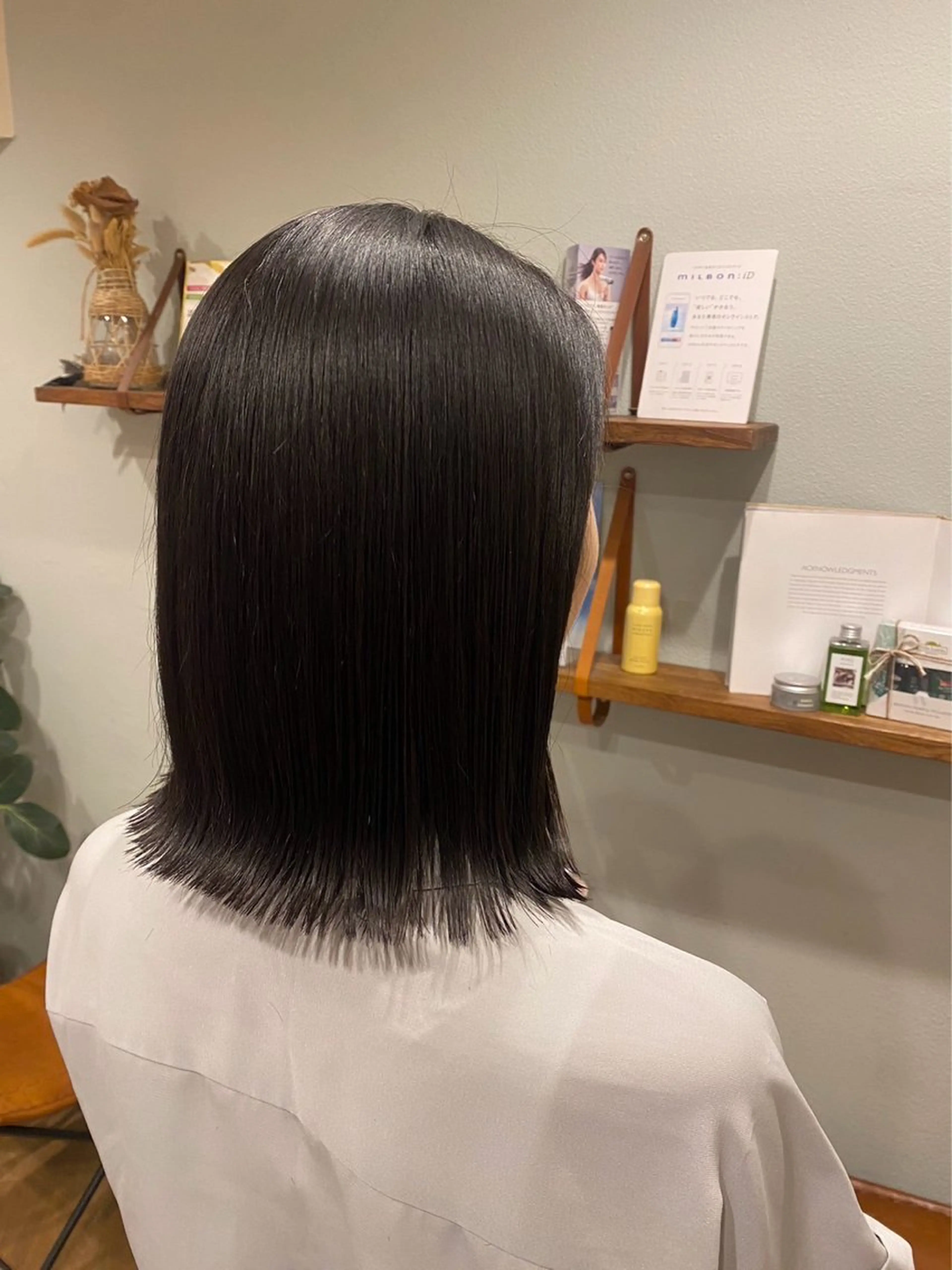 ミディアム 外ハネヘア Noёl hair所属・は なの眉毛・アイブロウイメージ