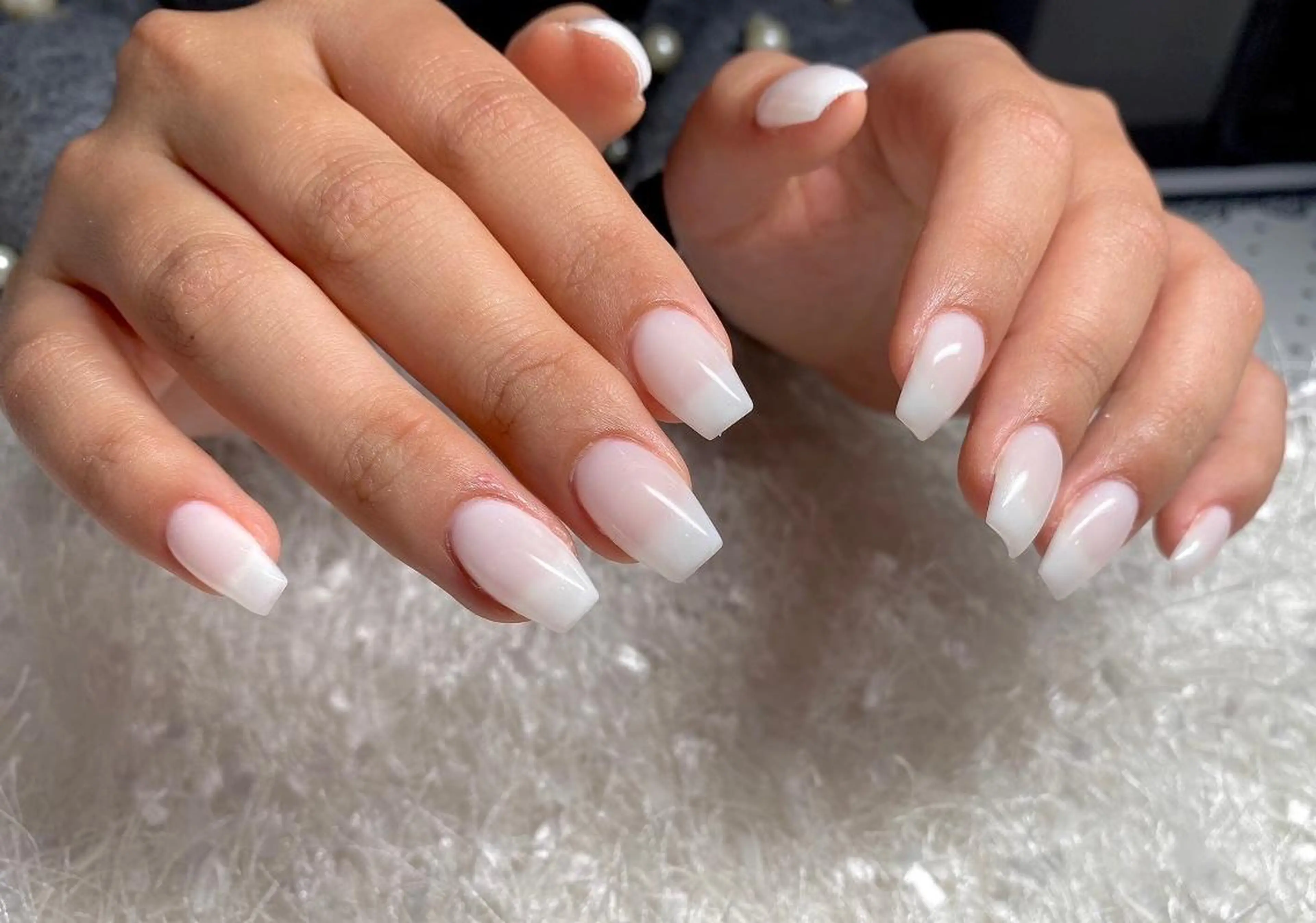 ネイル 長さ出し フレンチネイル ジェルネイル グラデーション 韓国ネイル ハンドネイル Nail&eye Belire 新宿のネイルデザイン