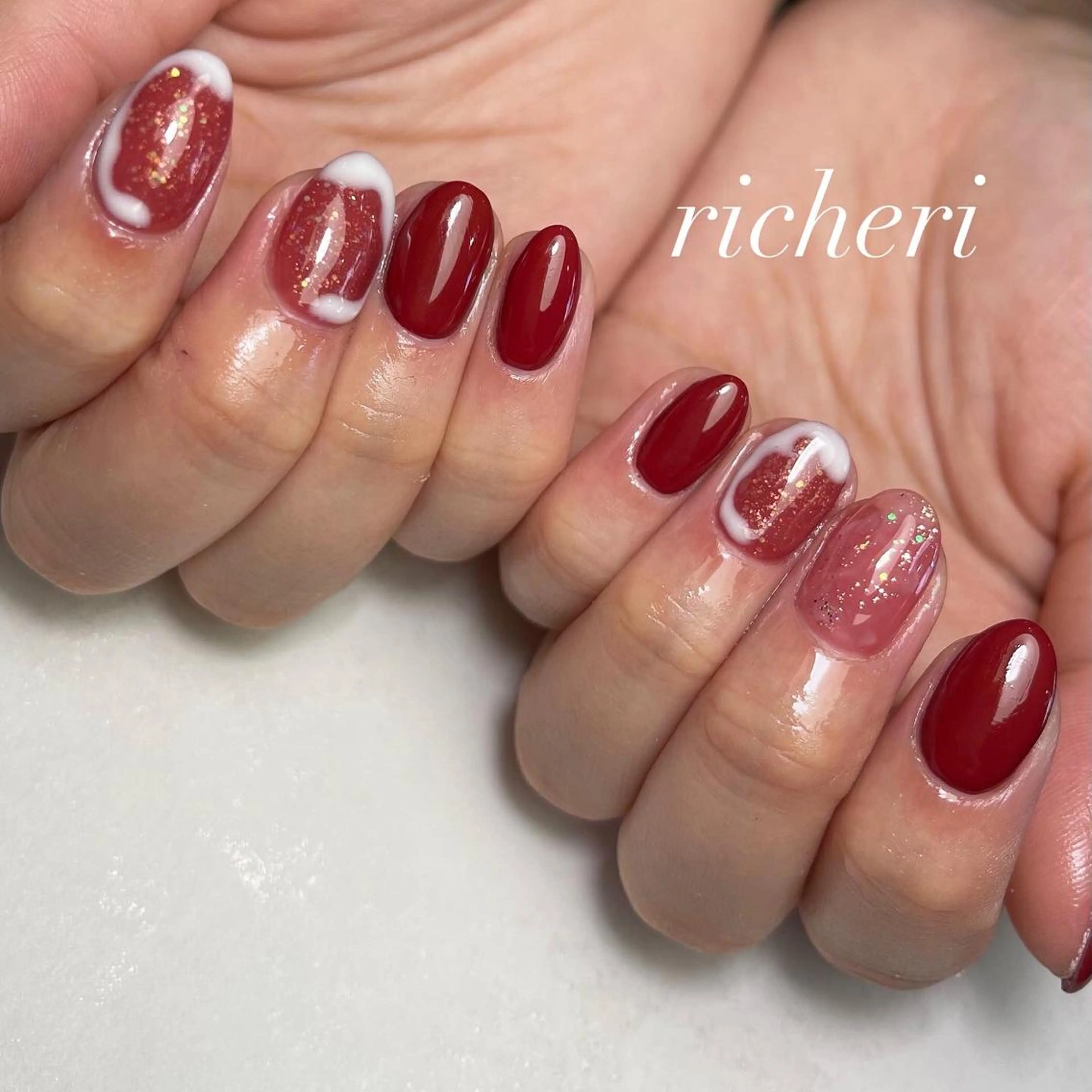 ミディアム ネイル 韓国風ヘア アートネイル フレンチネイル ジェルネイル ガラスフレンチ richeri beautyのエステ・リラクイメージ