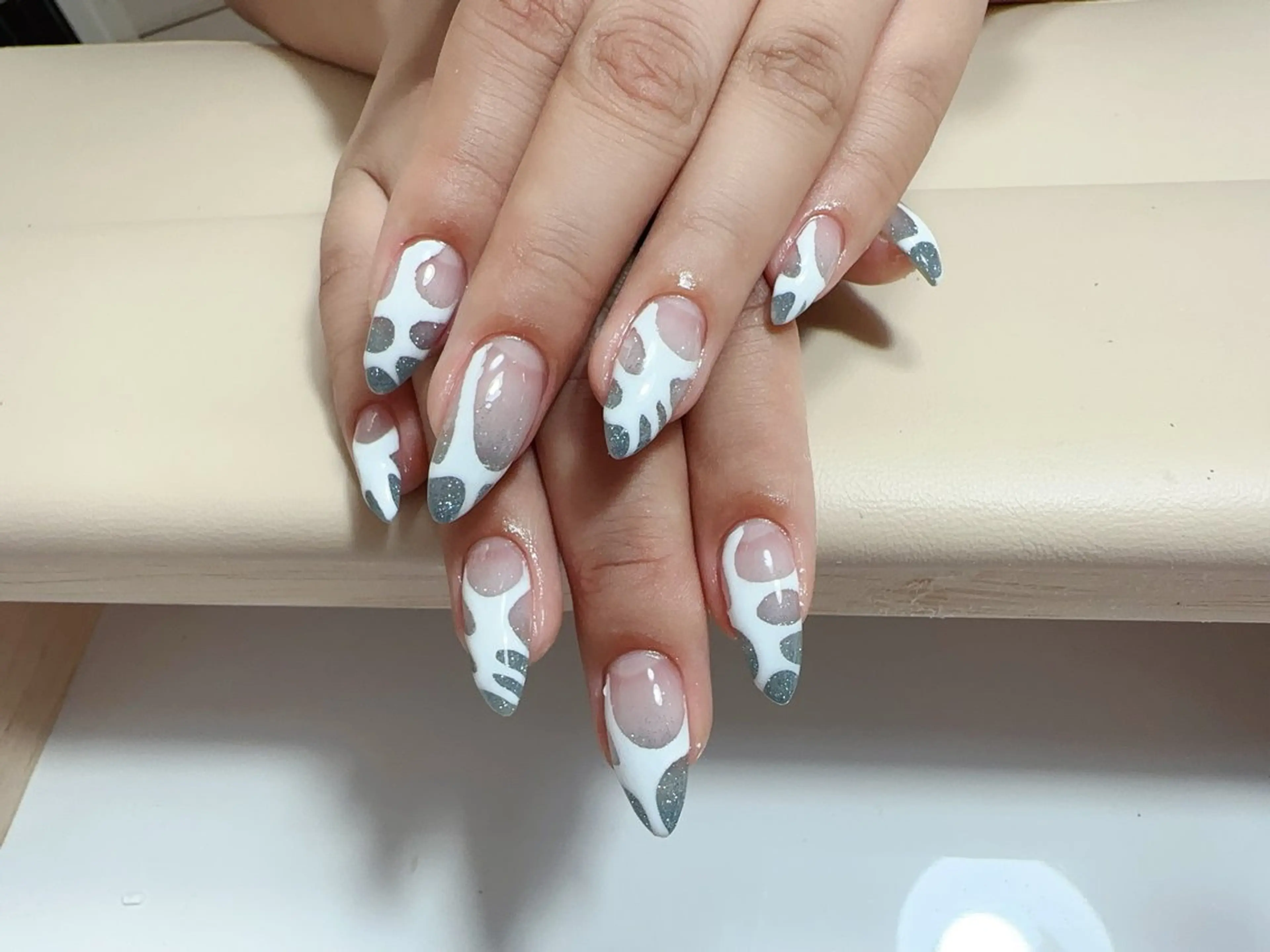 ネイル ハンドネイル NAIL CIRCLESのネイルデザイン