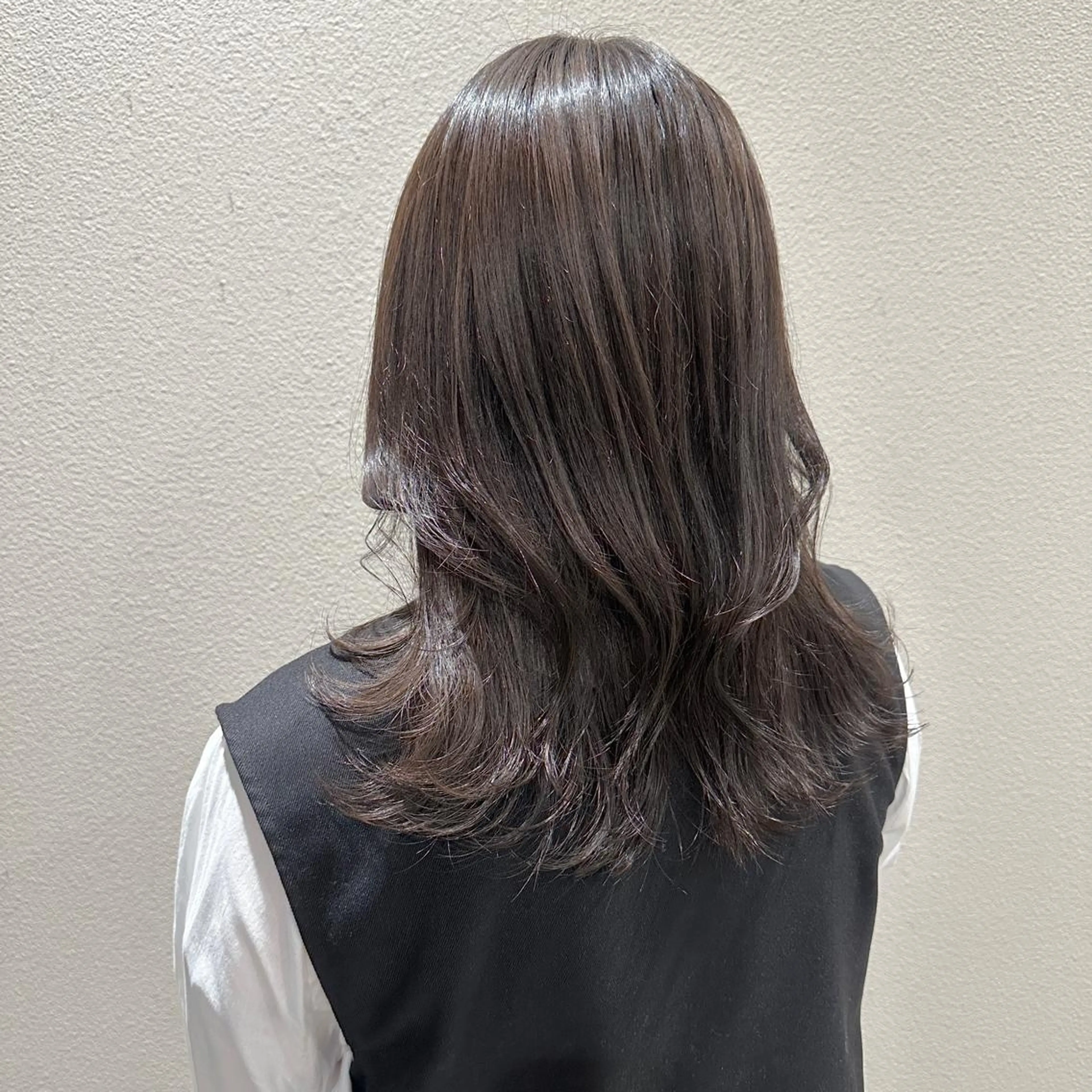 ロング カラー カット ヘアカラー KNOWHOW京都所属・トレンド/顔まわり/ レイヤー/グレージュのヘアスタイル