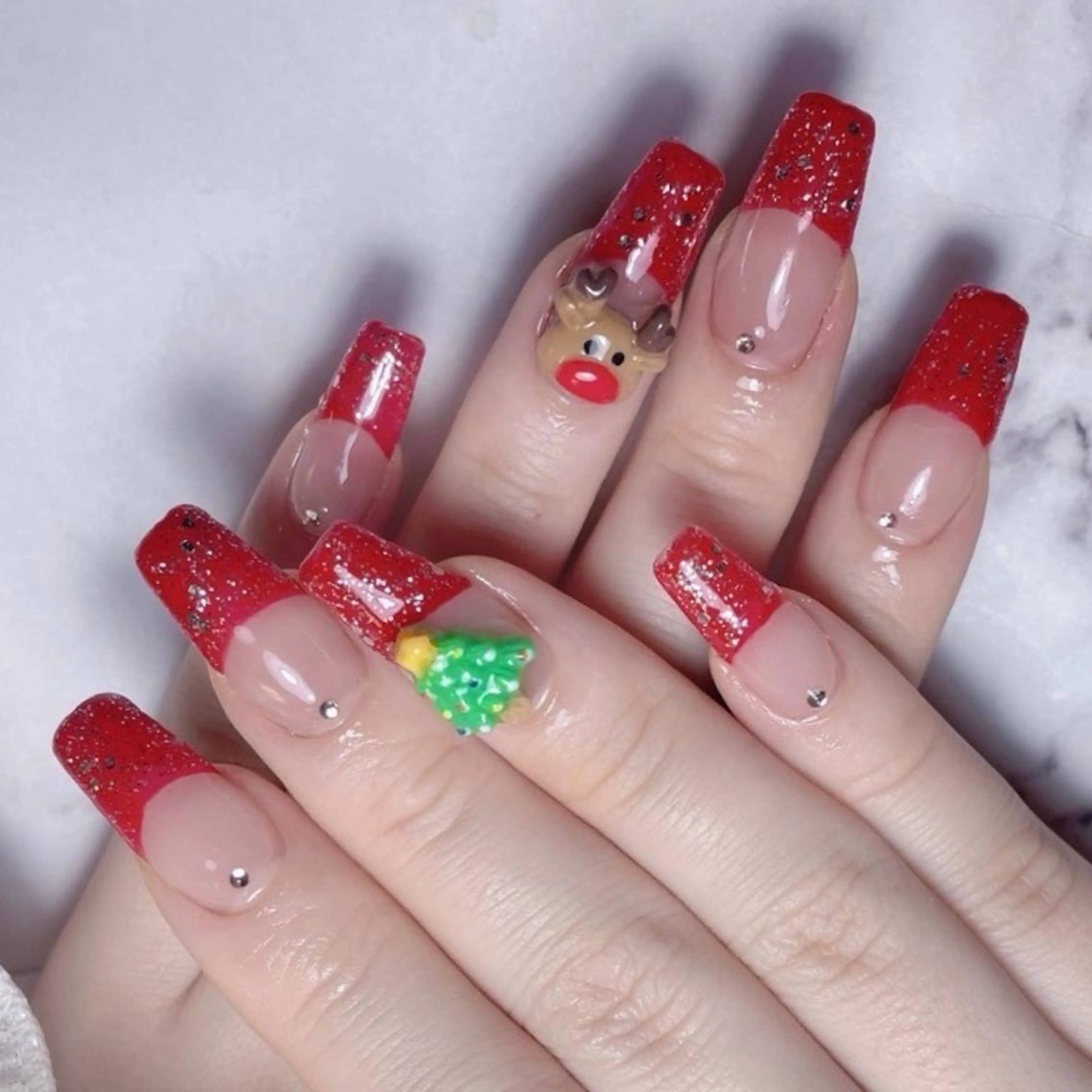 ネイル 🩵Yun nail Salon 🩵のネイルデザイン