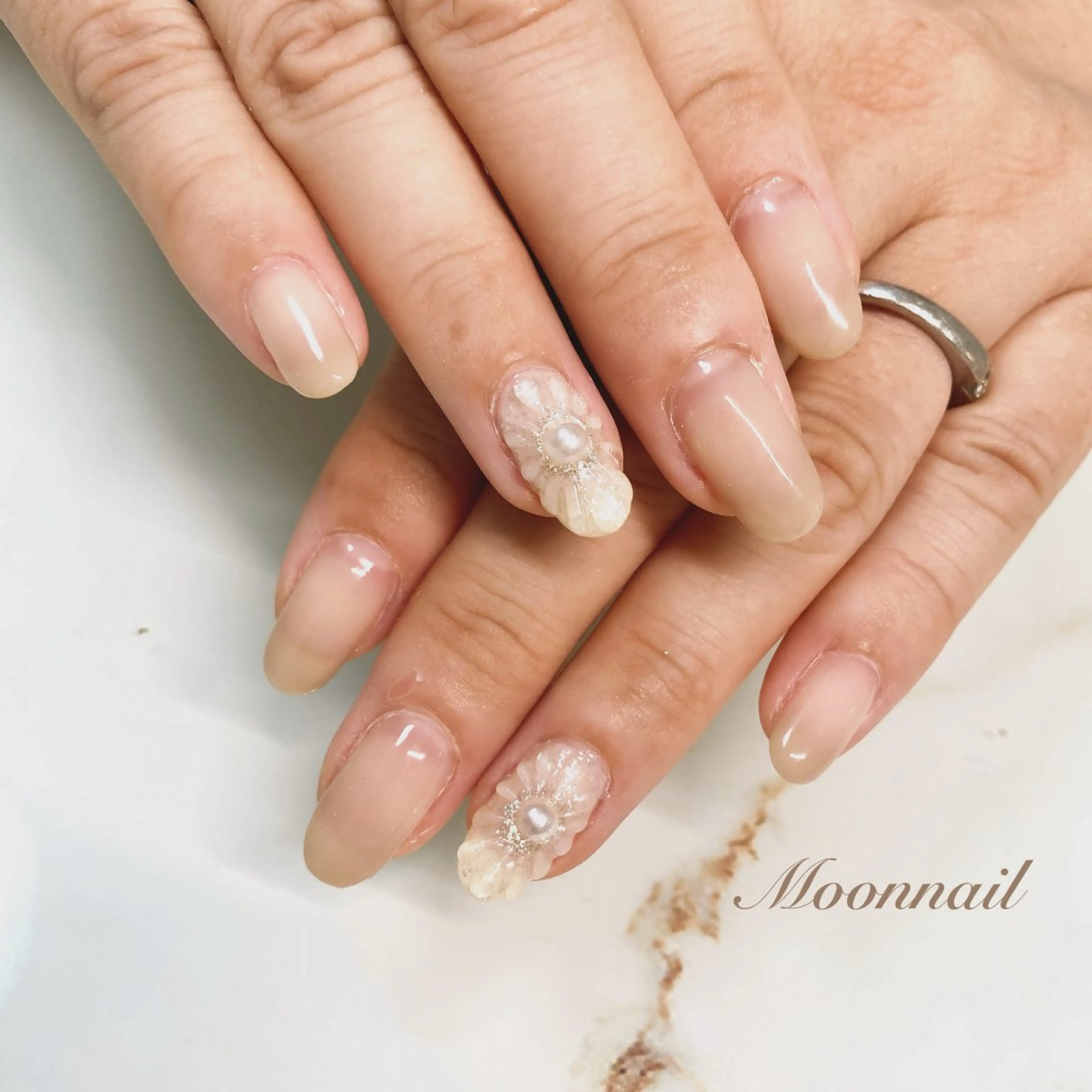 ネイル Moonnail所属・Moonnail Moekaのネイルデザイン