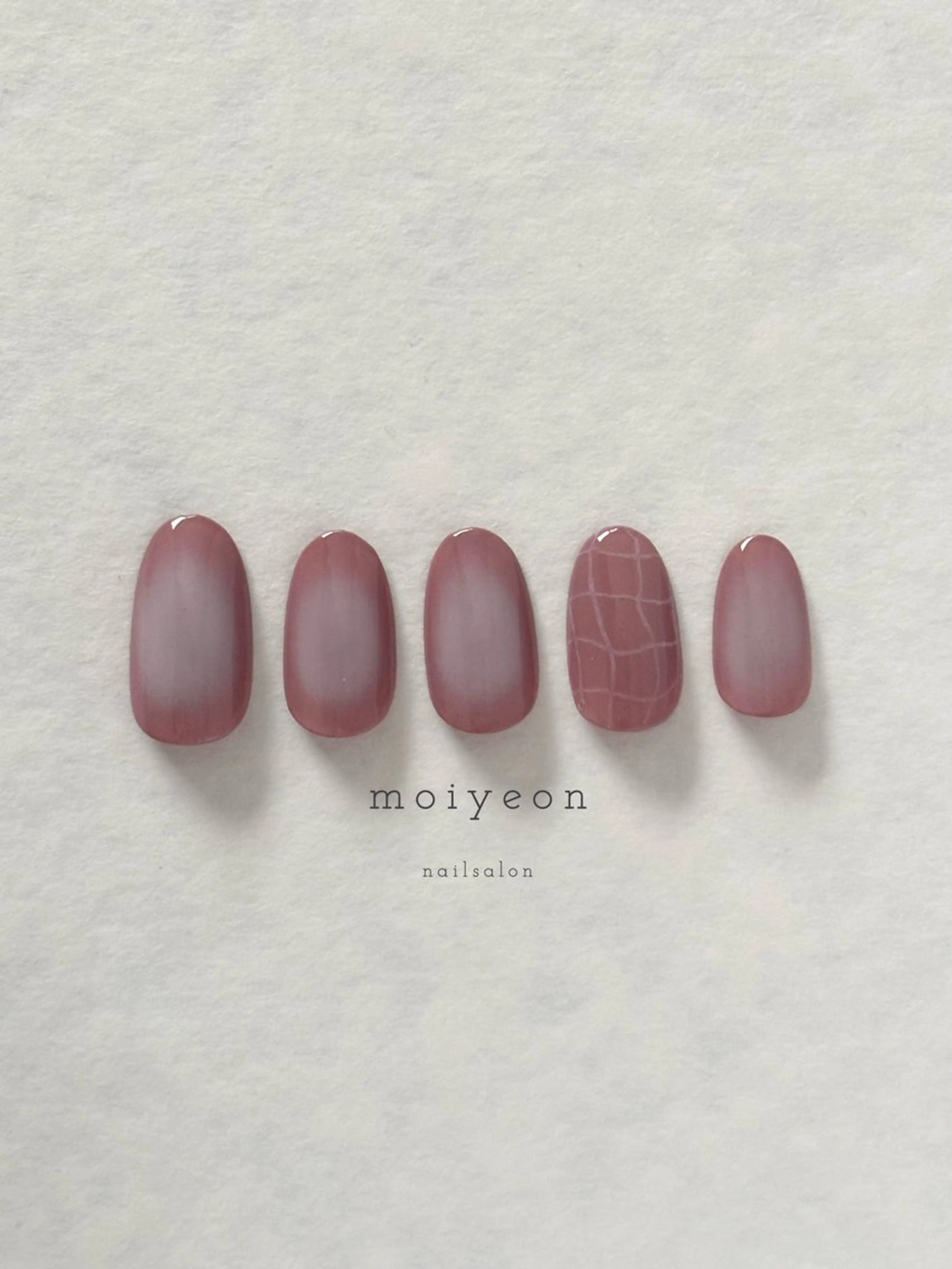 ネイル アートネイル チークネイル 市川 沙希子のネイルデザイン