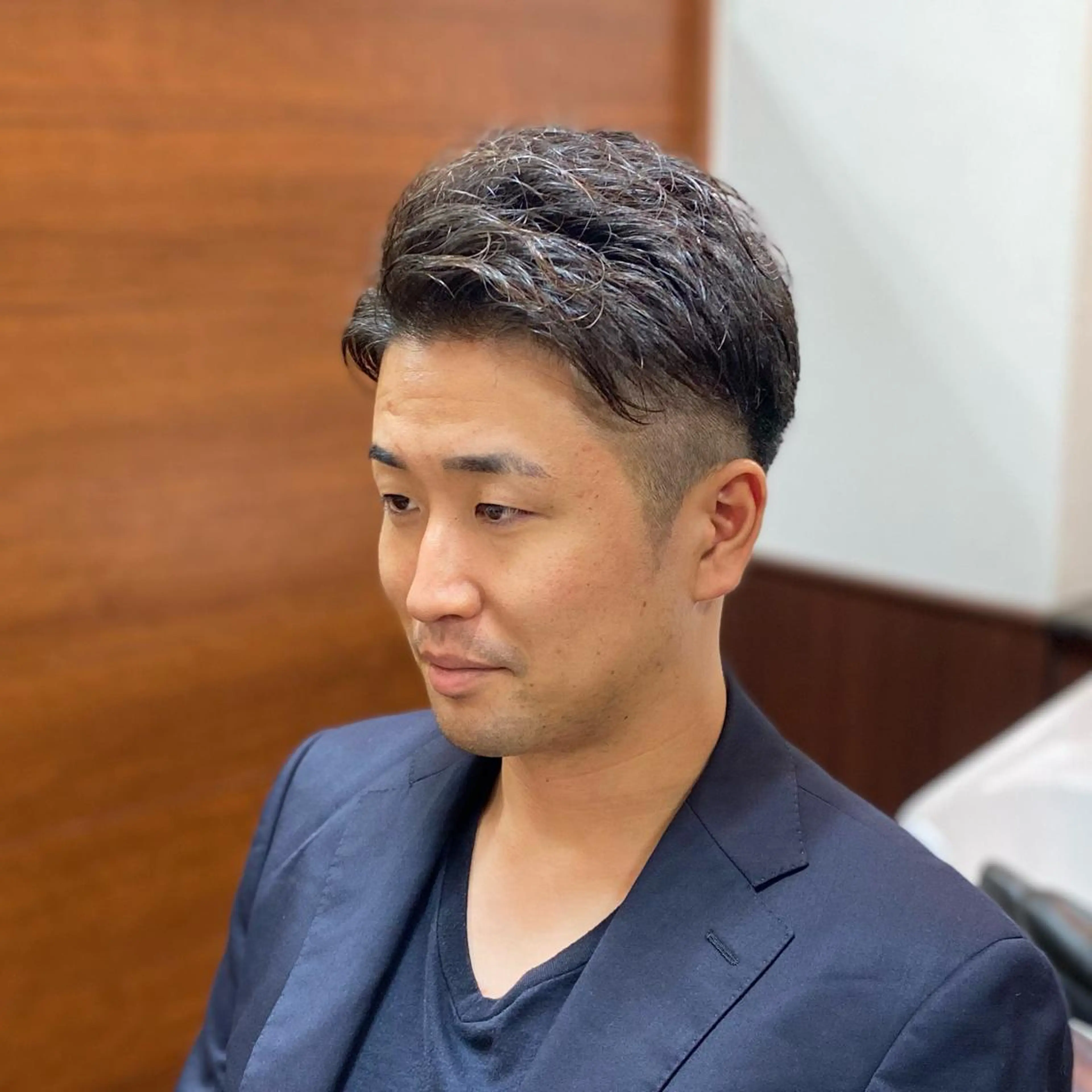 ショート カラー パーマ メンズ ビジネス ツーブロック カット メンズ定着率No.1 💈君島祥太💈のヘアスタイル