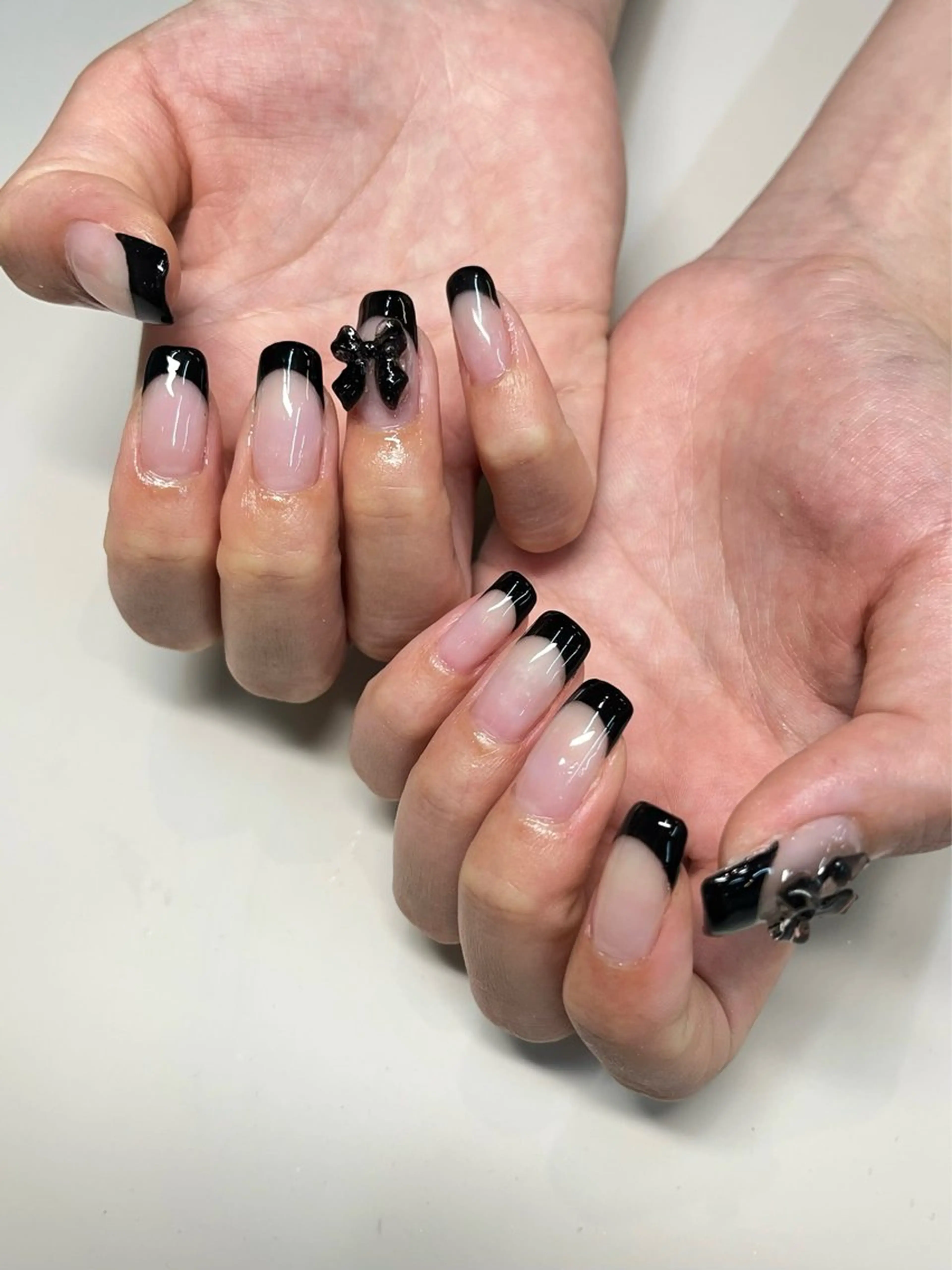 ネイル フレンチネイル ジェルネイル パラジェル chipie yuuのネイルデザイン