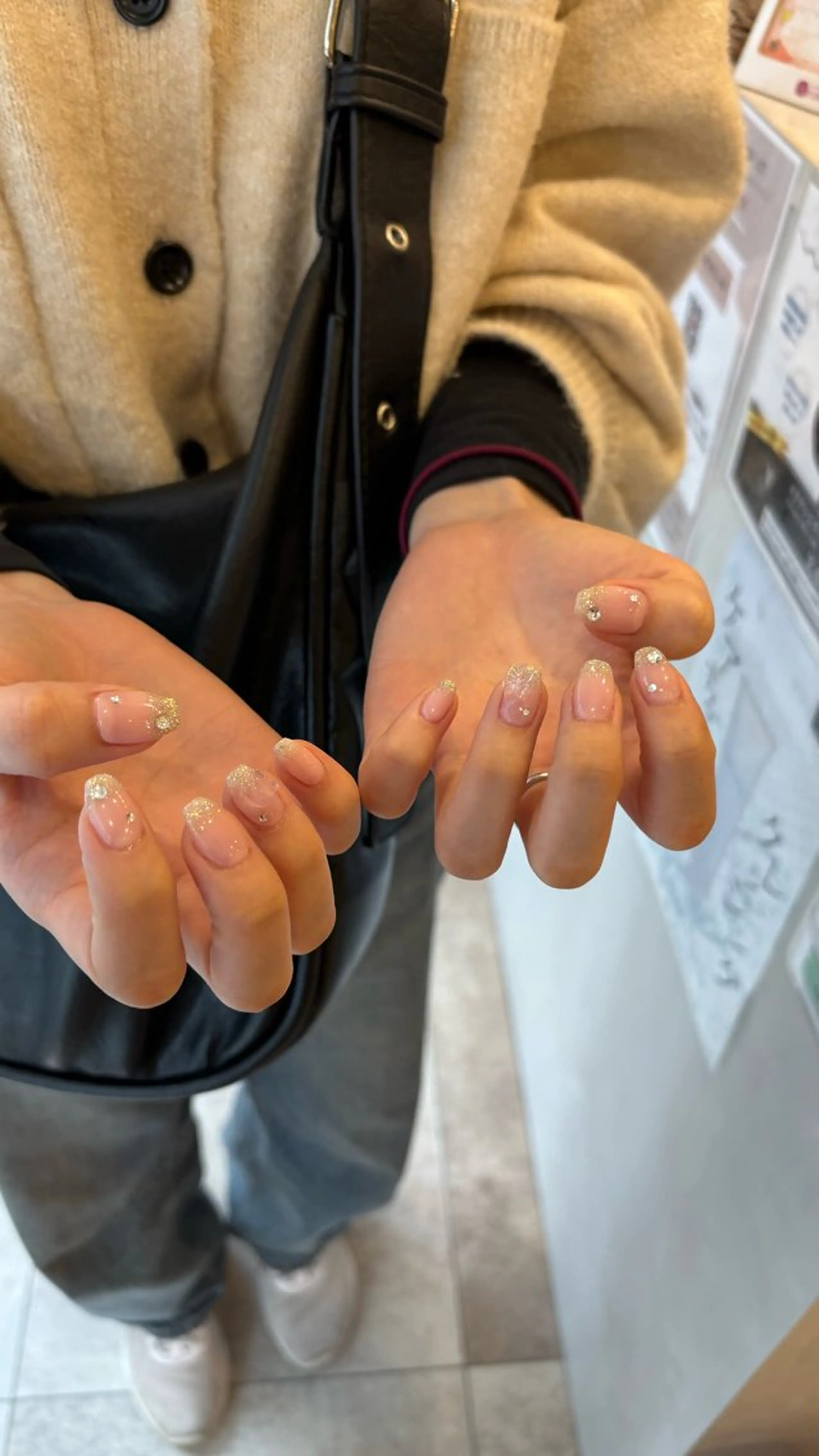 ネイル しおん⭐︎立川 sofaネイリストのネイルデザイン