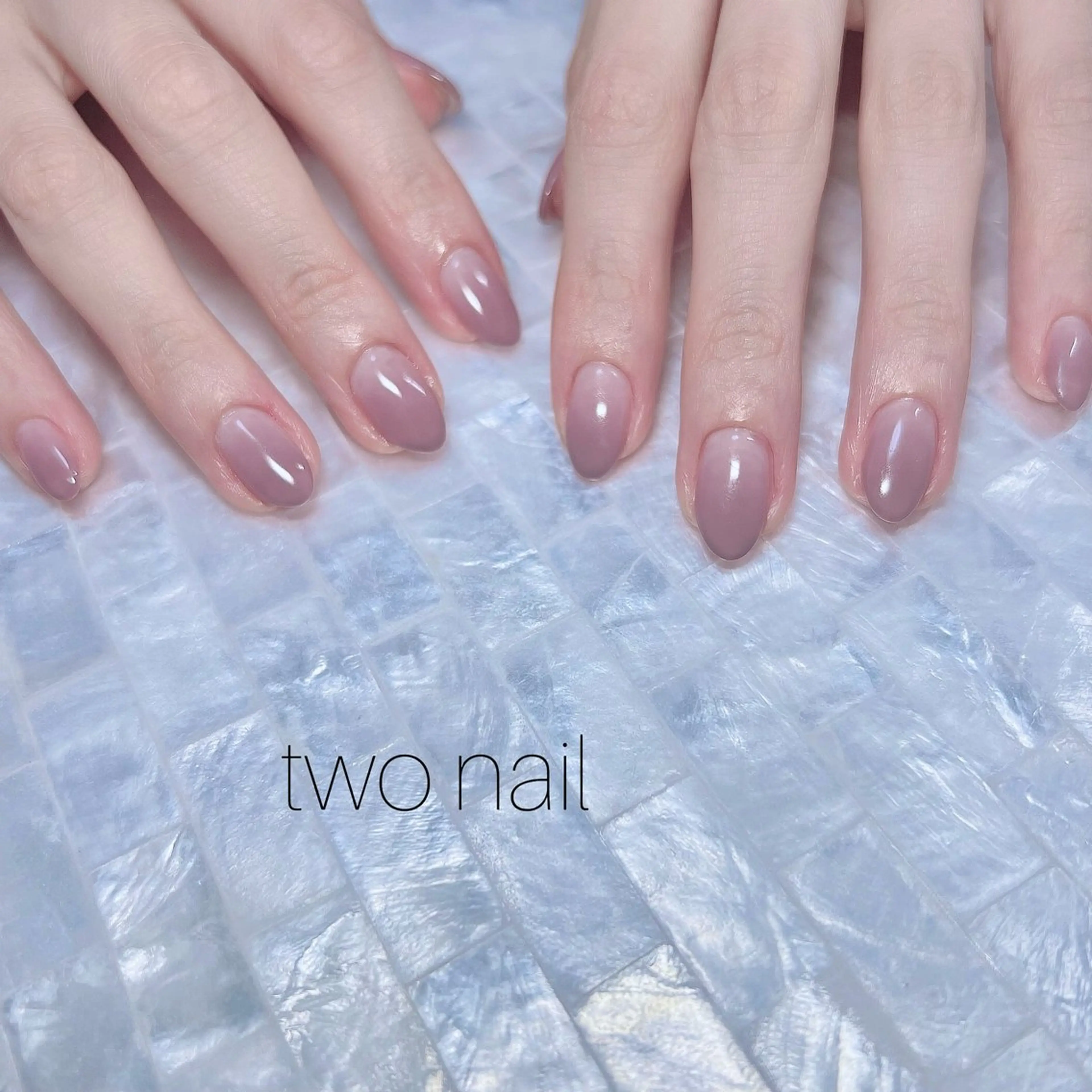 ネイル ネイルチップ ホワイト ハンドネイル two nailのネイルデザイン