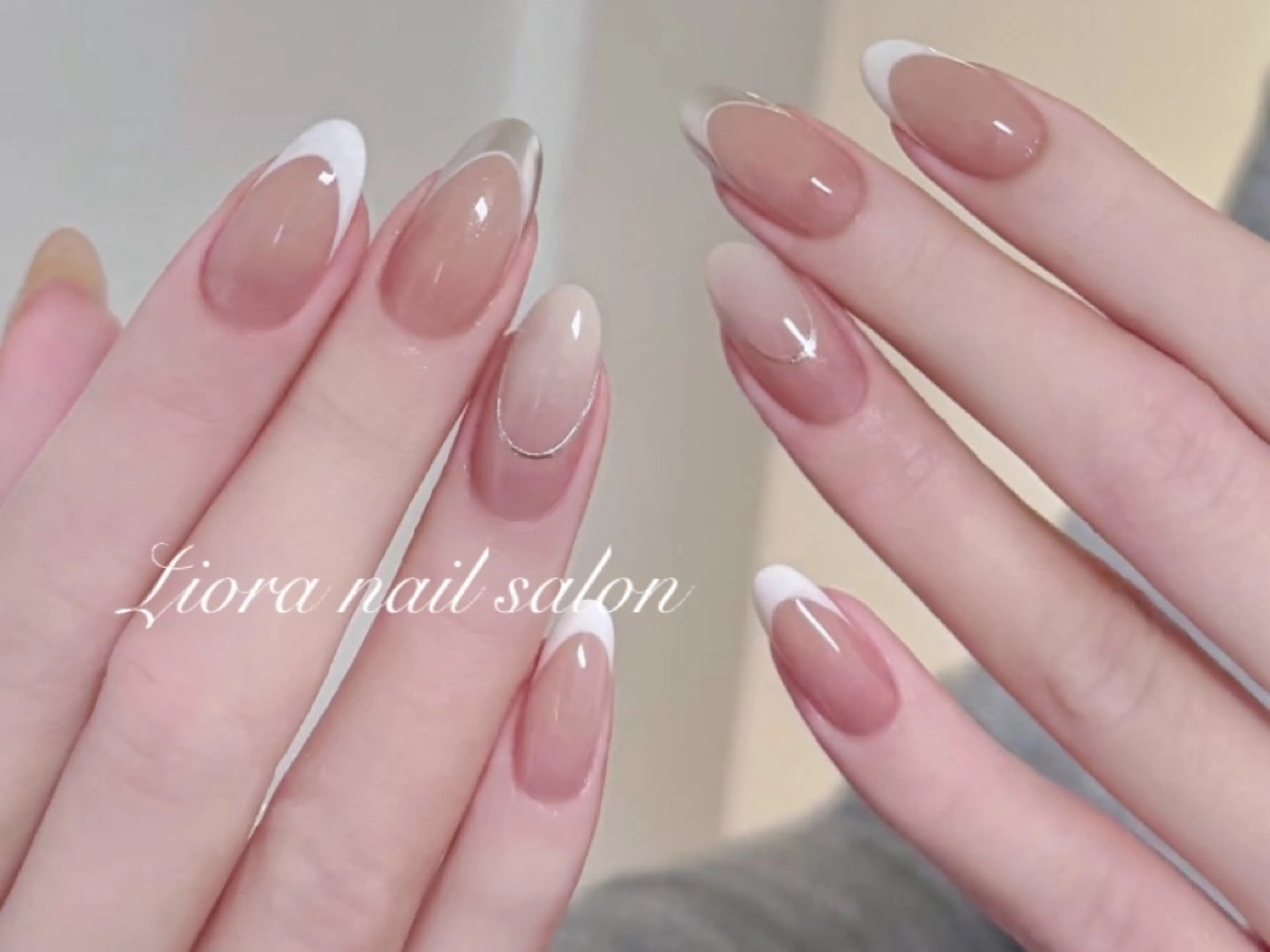 ネイル フレンチネイル ジェルネイル ガーリー グラデーション キラキラネイル ハンドネイル Liora nail 1のネイルデザイン