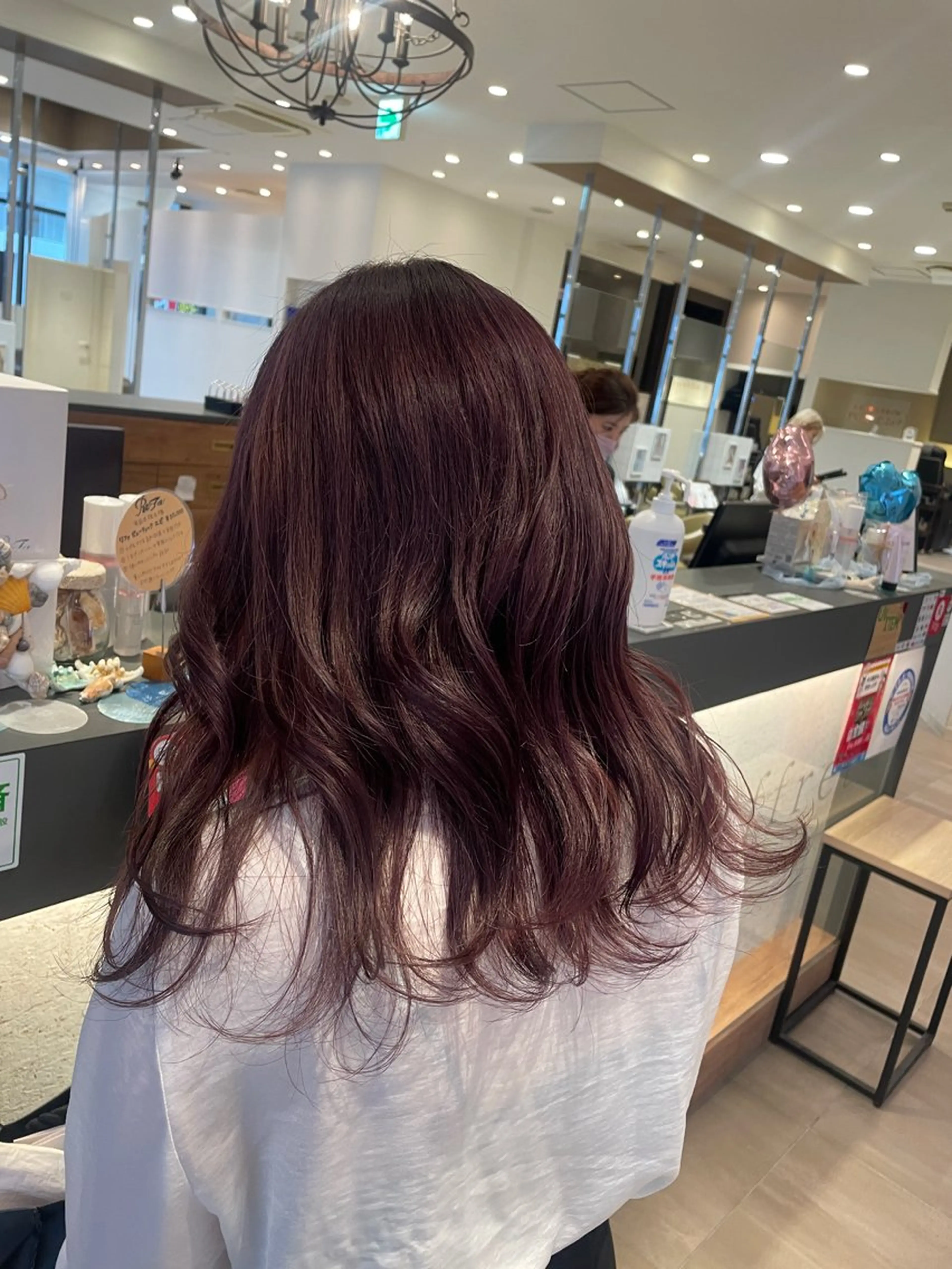 セミロング ヘアカラー 平井 よし乃のヘアスタイル
