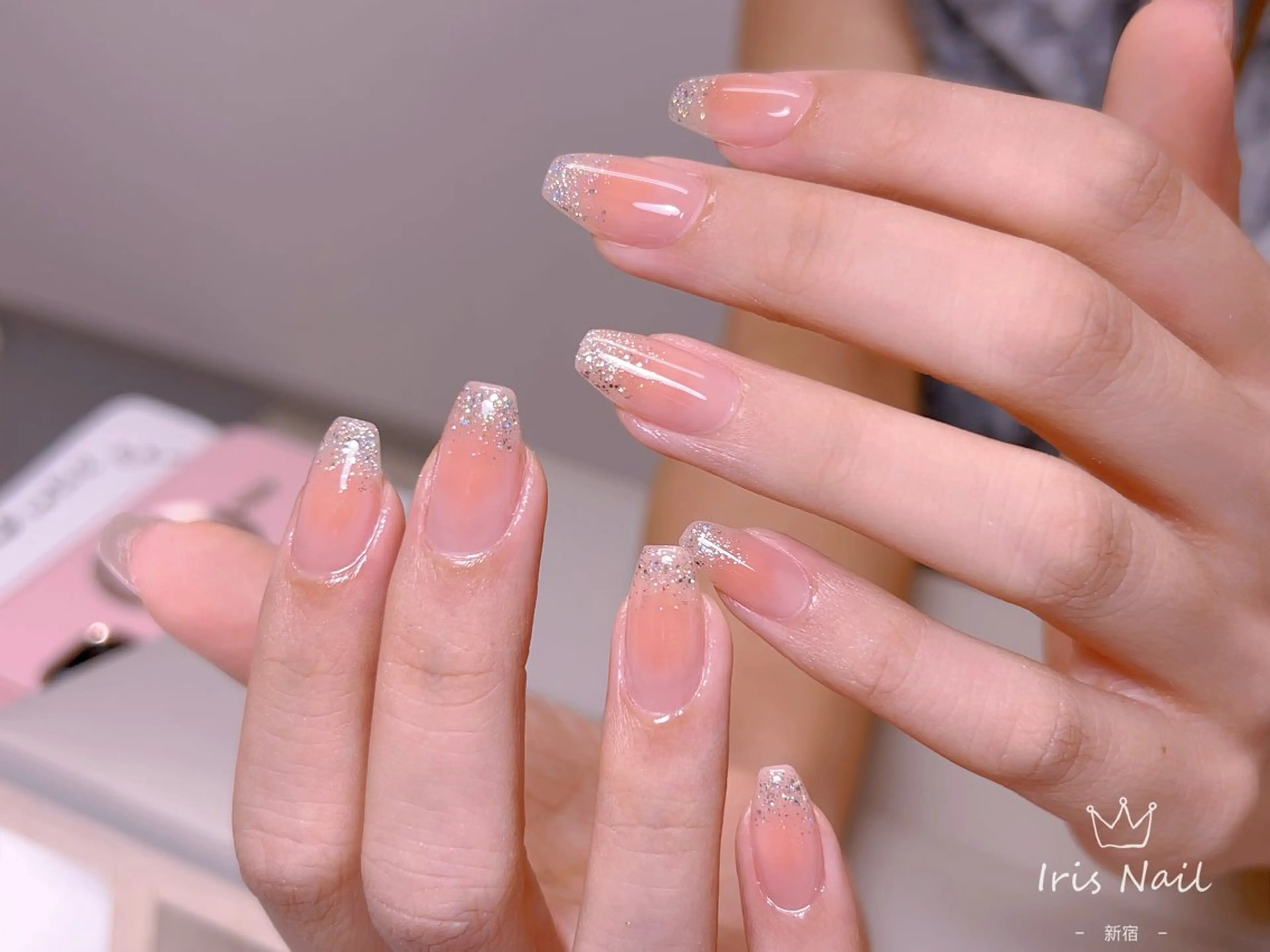 ネイル フレンチネイル ジェルネイル グラデーション 韓国ネイル マグネットネイル ハンドネイル 【長さ出し】 IRIS NAILのネイルデザイン