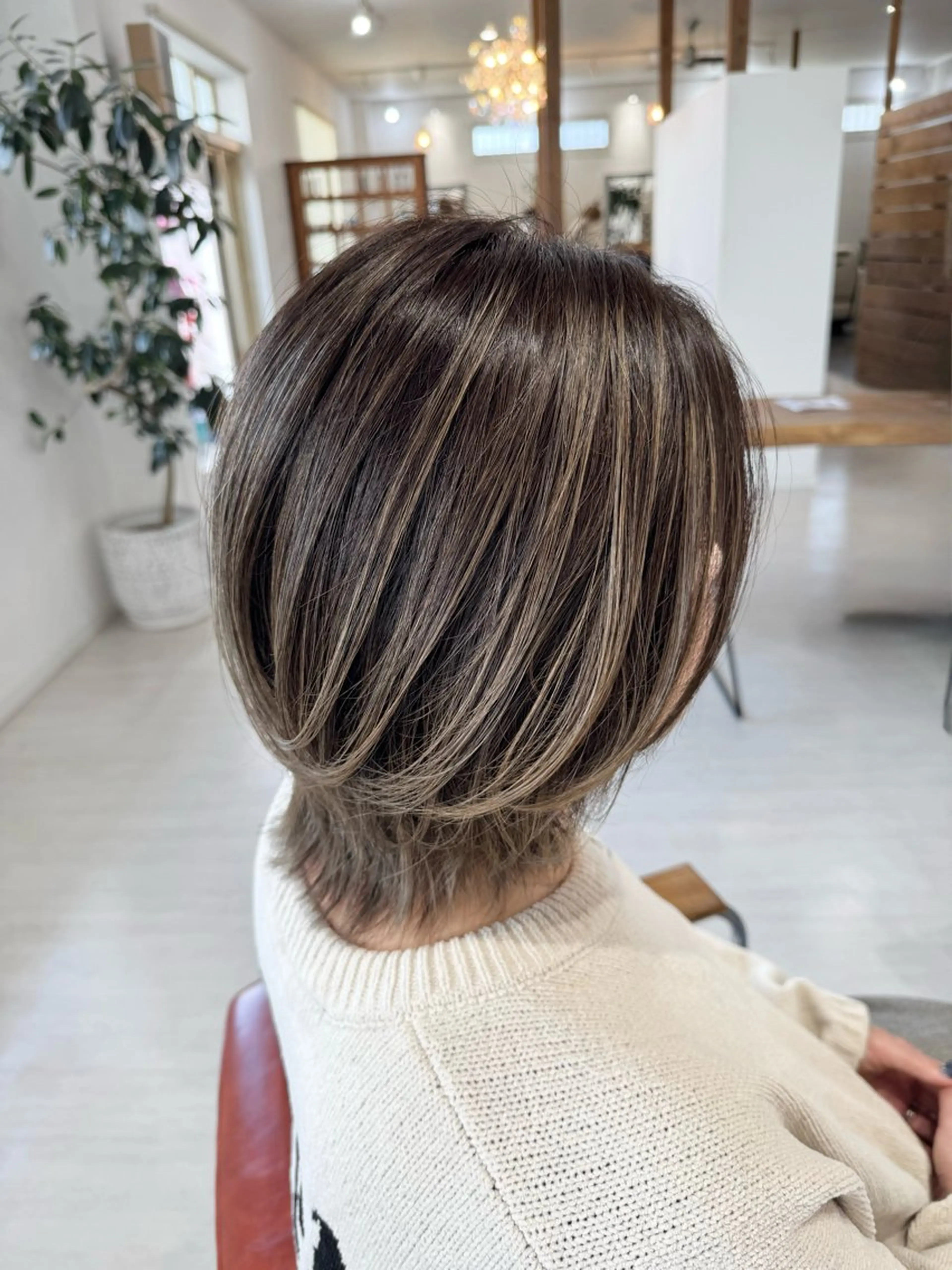 ミディアム カラー バレイヤージュ ブリーチ ケアブリーチ デザインカラー ダブルカラー Salon de Qualia(サロンドクオリア)所属・杉下　涼/ハイトーン /髪質改善/パーマのヘアスタイル