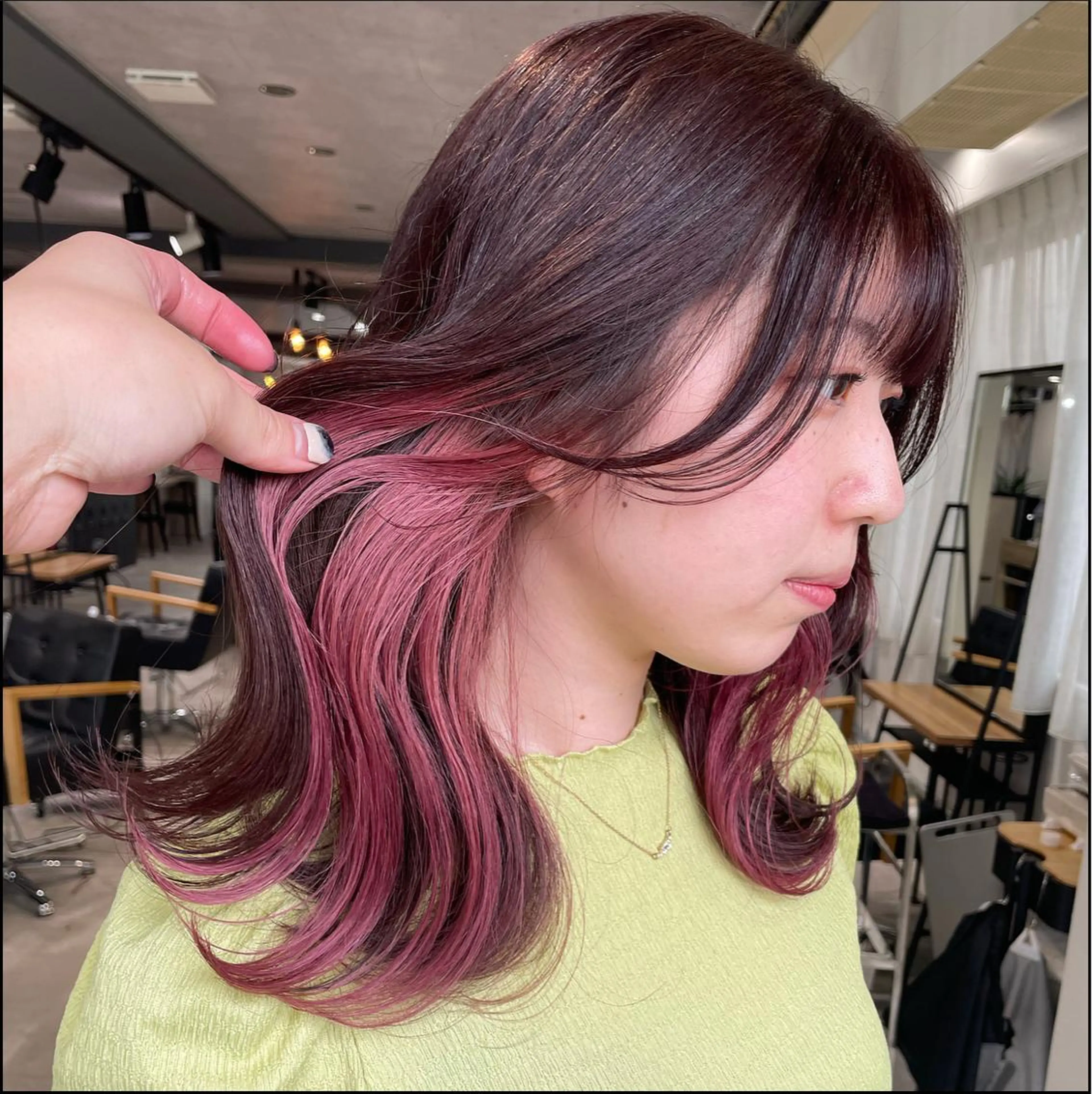 ミディアム ヘアカラー トリートメント 切りっぱなしボブイヤ リングカラー清水隆央のヘアスタイル