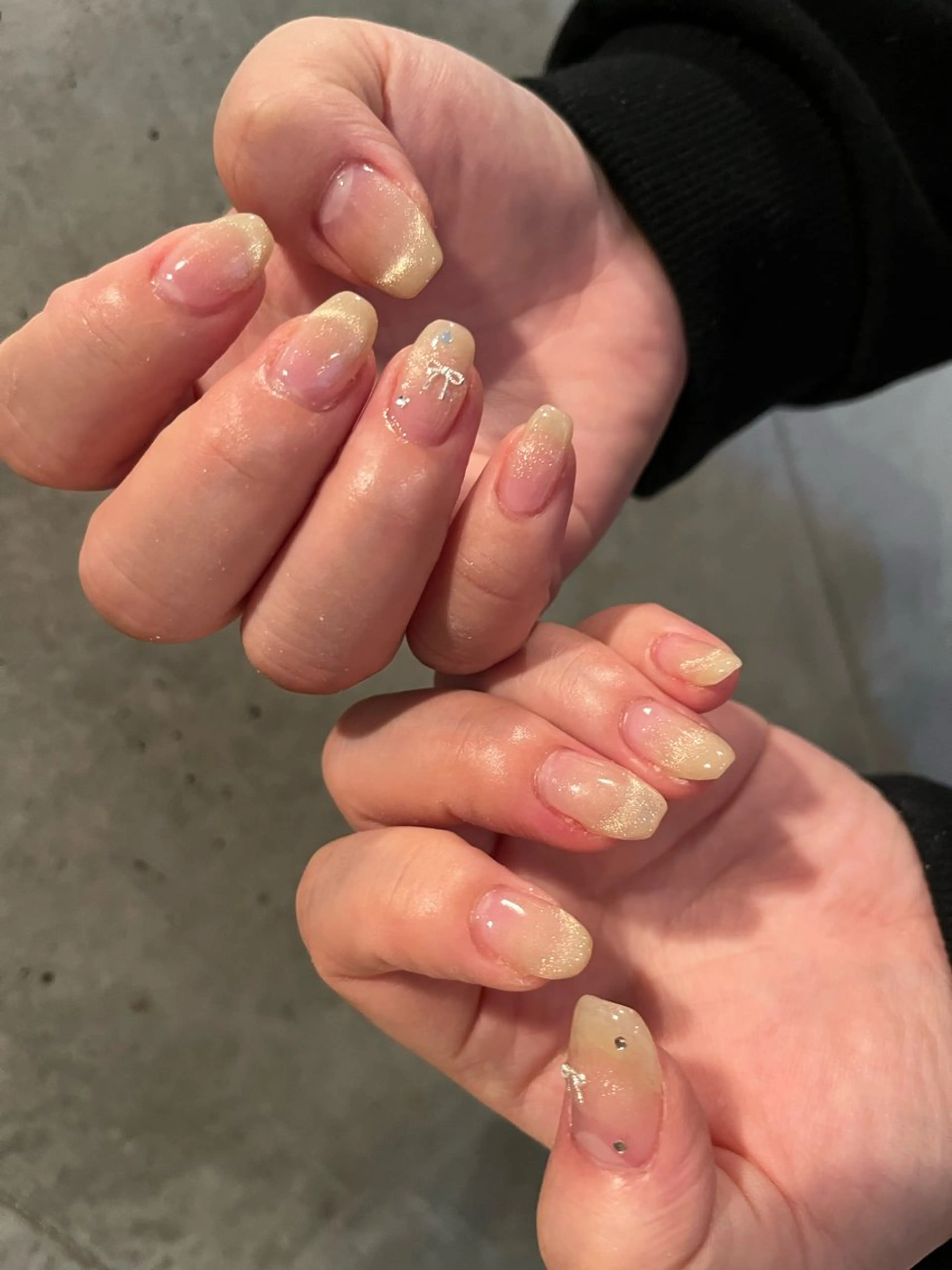 ネイル マグネットネイル リボン ハンドネイル DariL Ayaのネイルデザイン