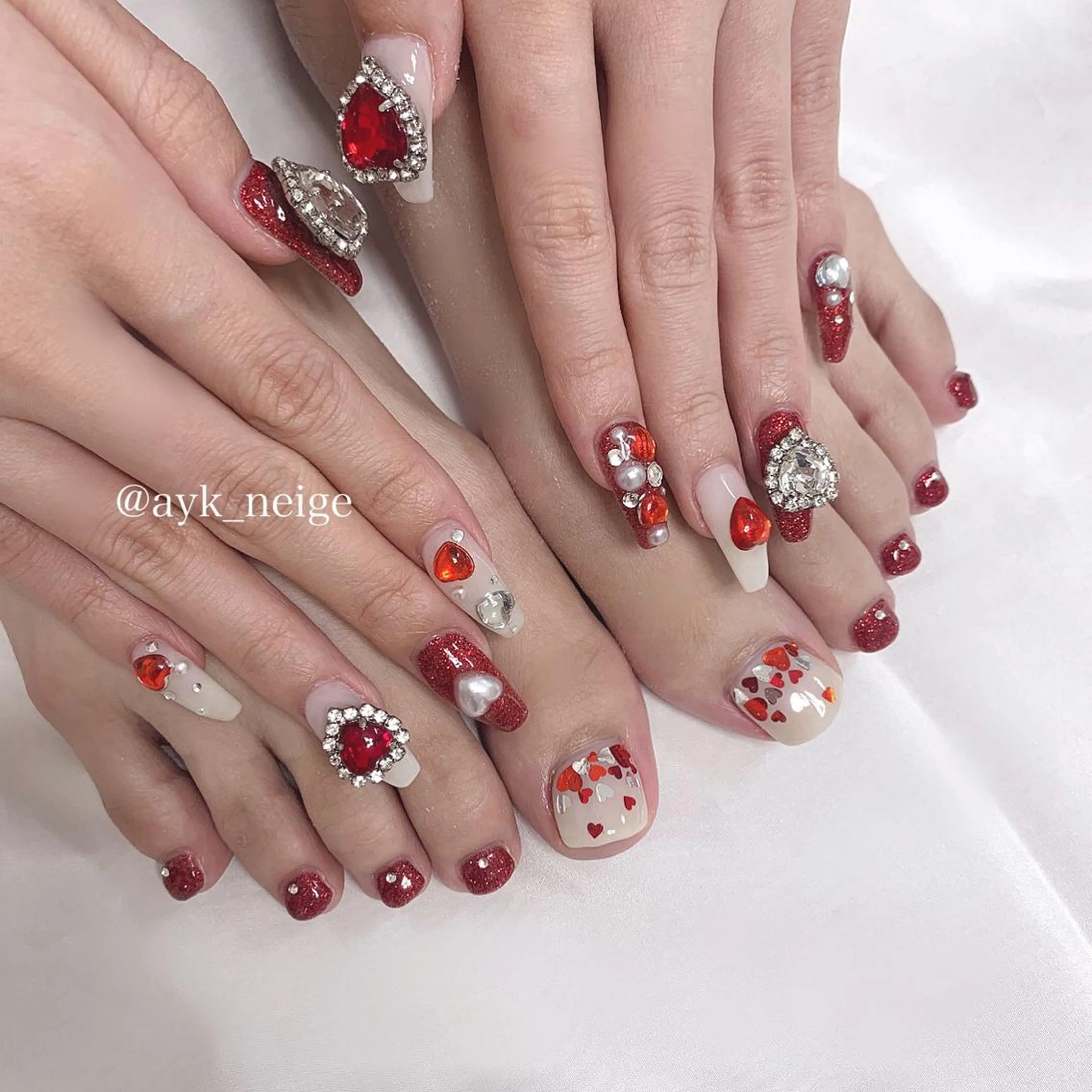 ネイル オーロラネイル フットネイル ハート キラキラネイル 韓国ネイル n'eige nail所属・大谷 綾香のネイルデザイン