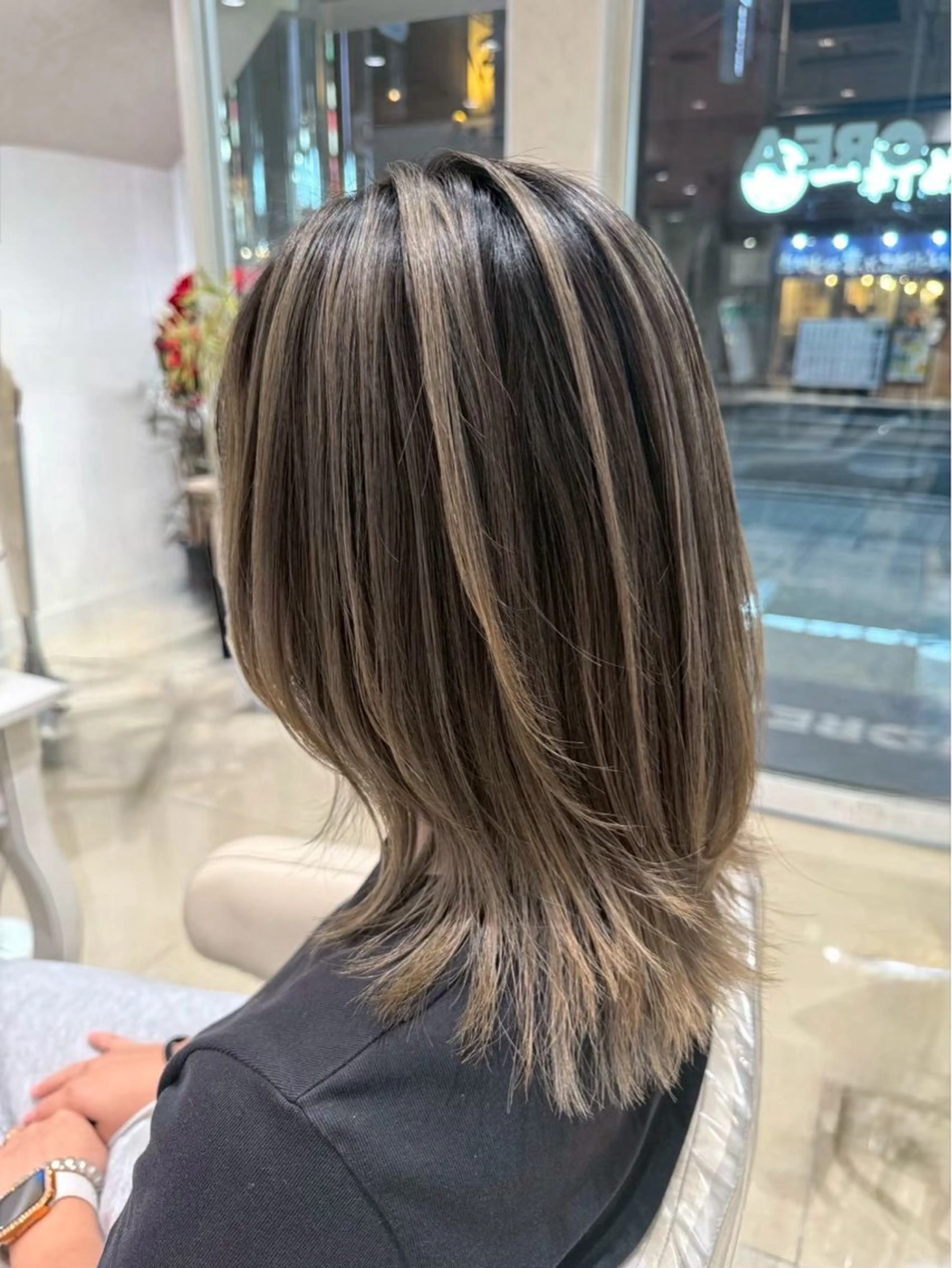 ミディアム カラー 艶髪🫧/ハイライト ✨/濱崎 竜のヘアスタイル