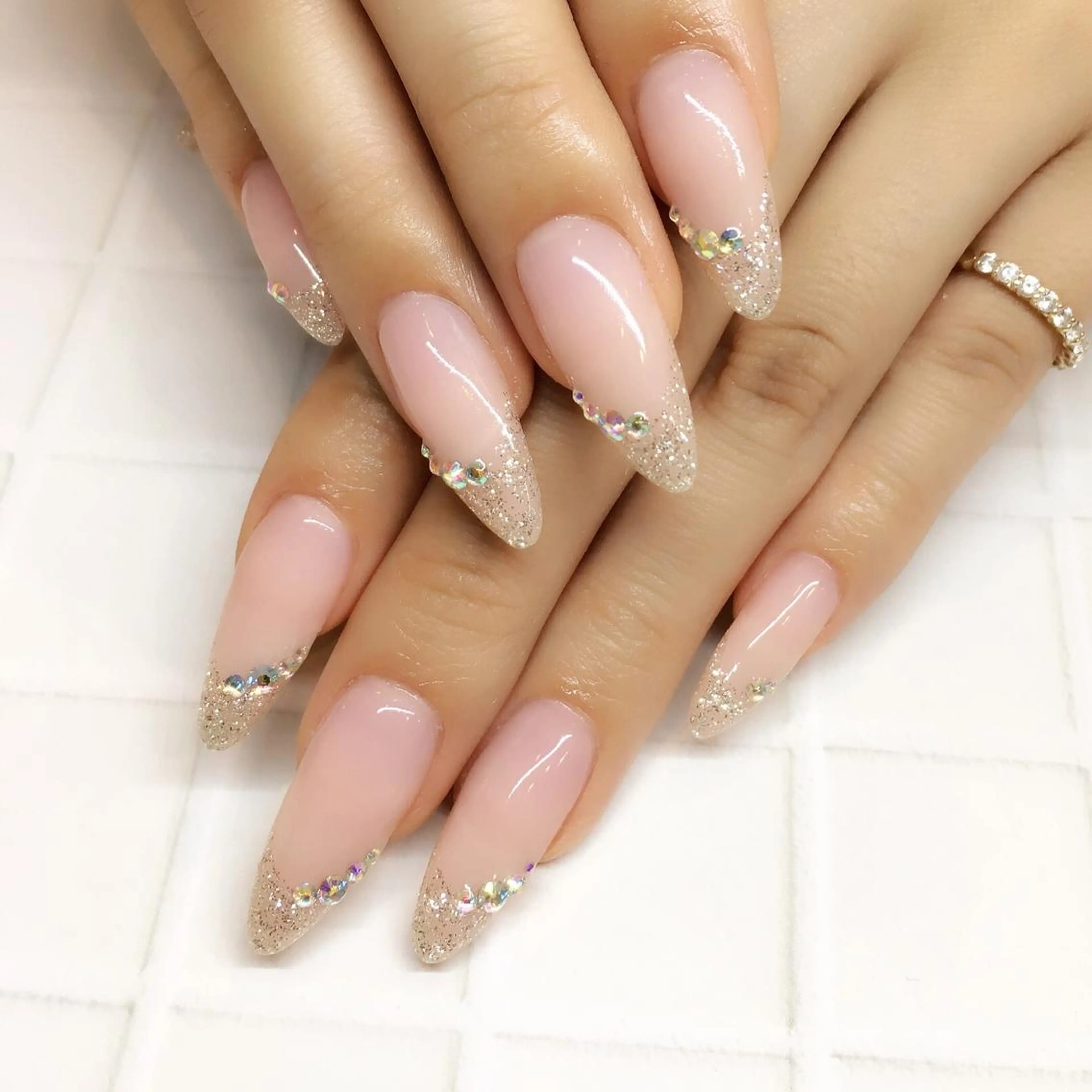 ネイル フレンチネイル グラデーション ラメ(グリッター) 持ち込み スカルプネイル ハンドネイル nail salon Soeurのネイルデザイン