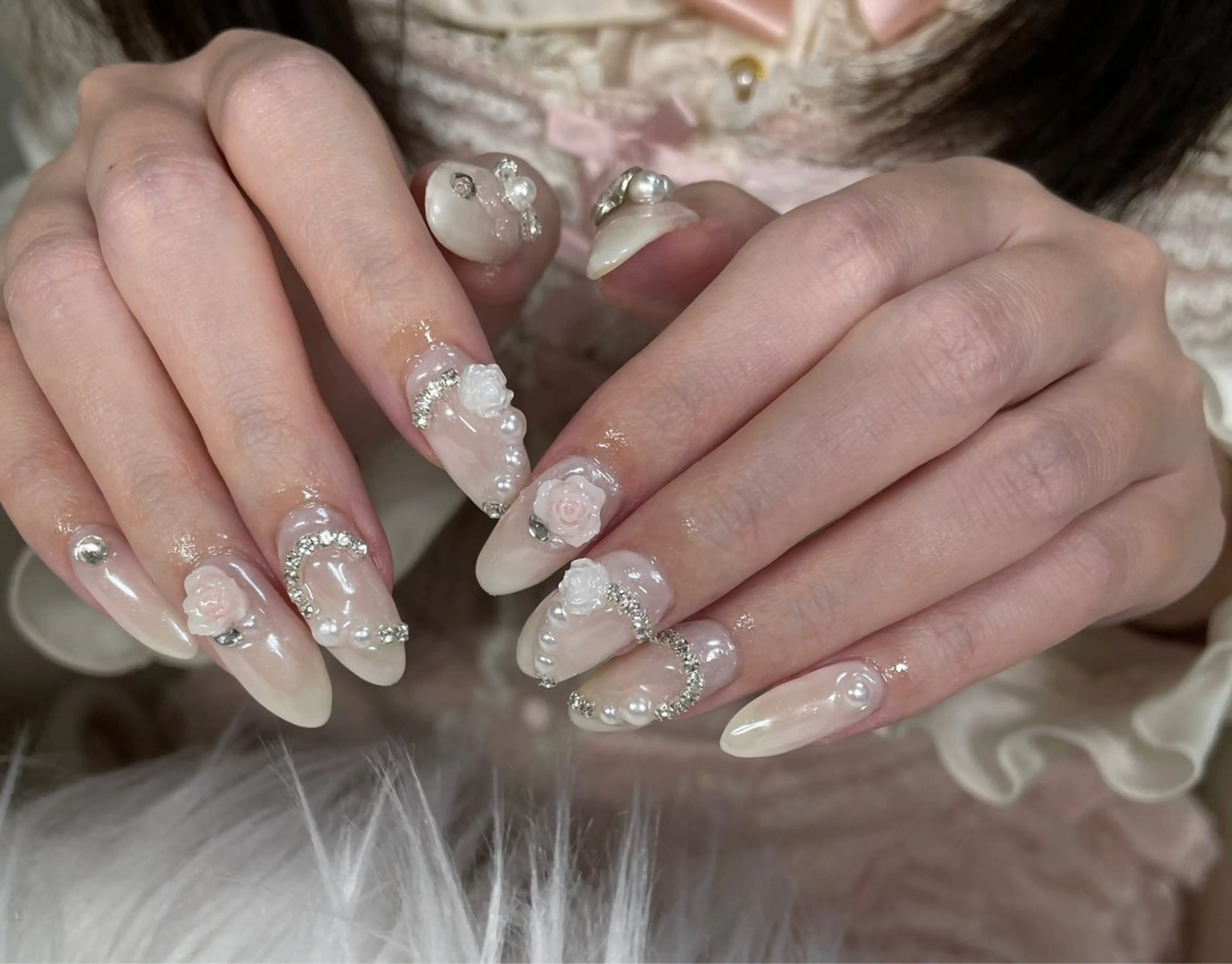 ネイル ハート キラキラネイル 韓国ネイル ミラーネイル ワンホンネイル ハンドネイル フットネイル chai大阪上本町 sayakaのネイルデザイン