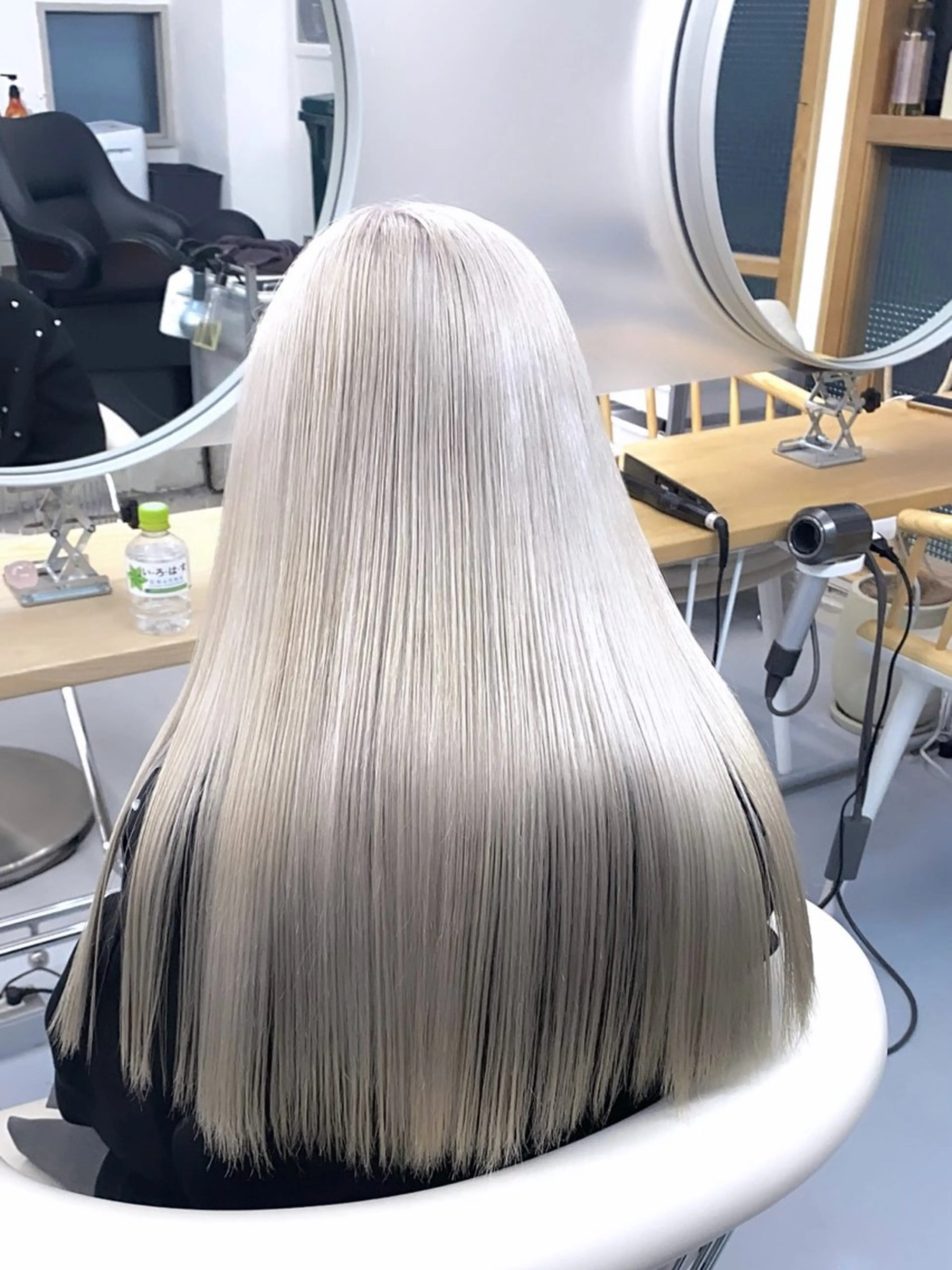 ロング カラー メンズ soi所属・ケアブリーチ/ツヤ髪 /ハイトーン/西村のヘアスタイル