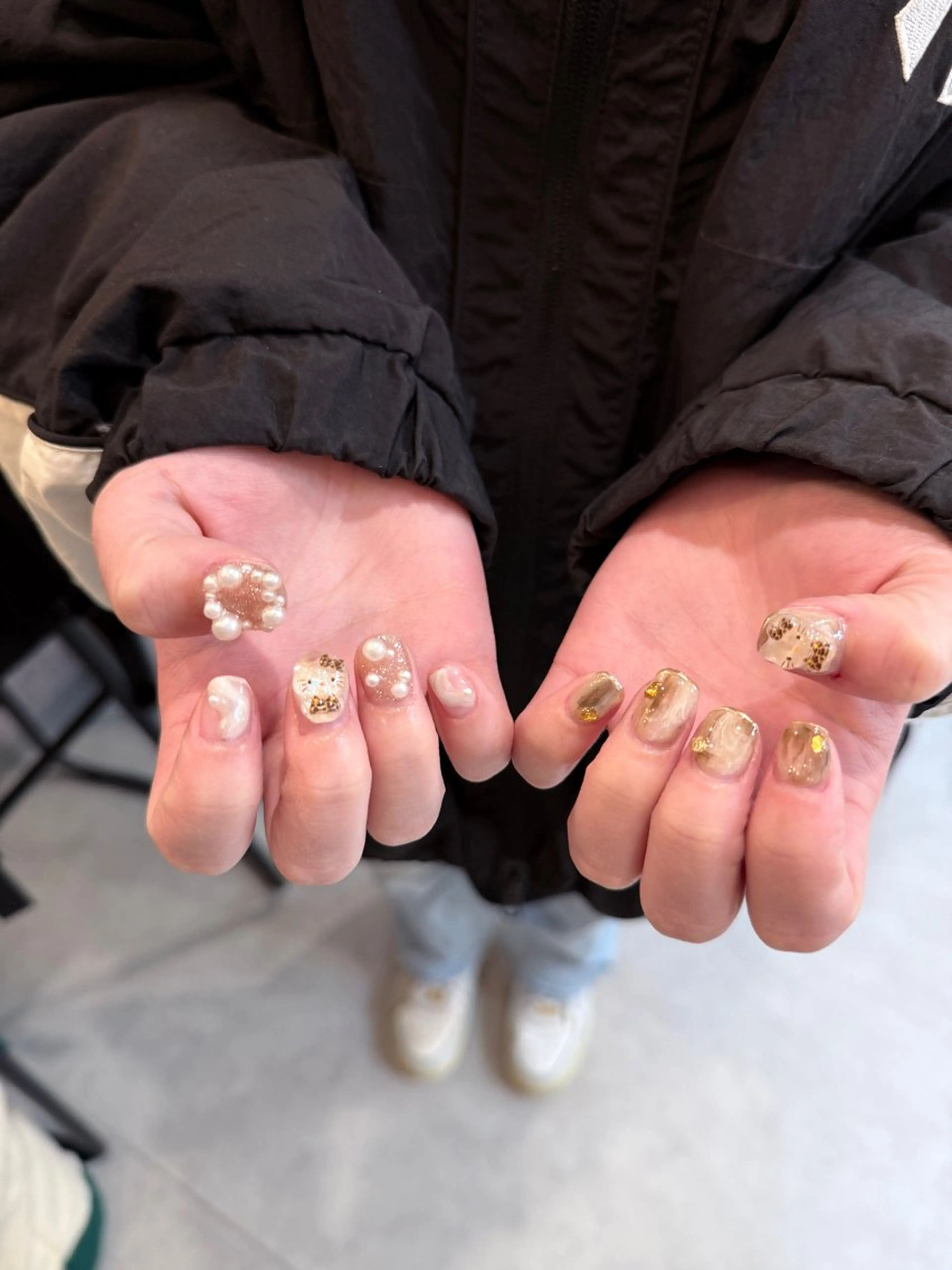 ネイル ハンドネイル ハンドケア R'well所属・はばすみれ🎀ﾈｲﾙ 光ﾌｪｲｼｬﾙ ﾍｱのネイルデザイン