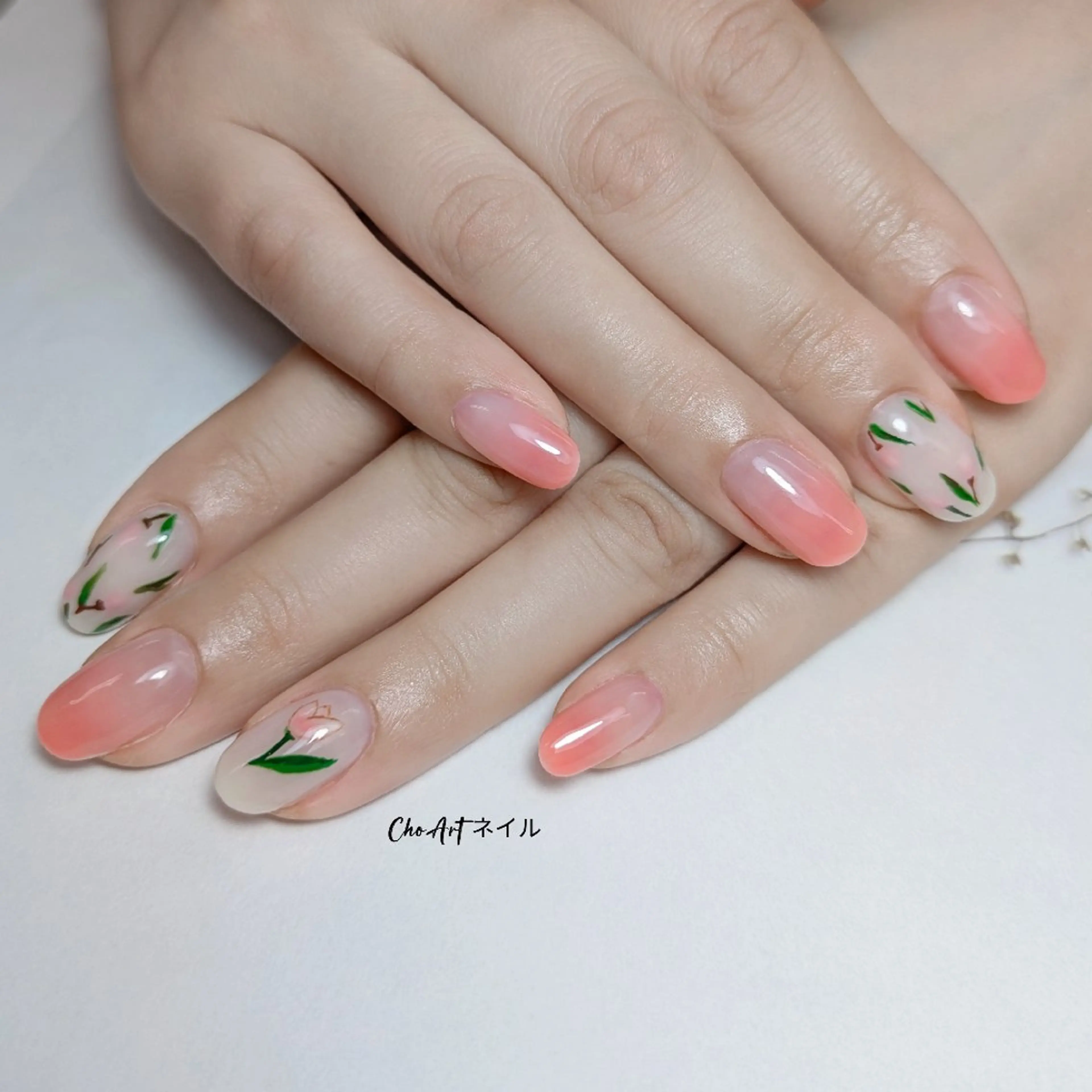 ネイル アートネイル フラワーネイル グラデーション キラキラネイル ラメ(グリッター) Cho Artネイル所属・ronronne .のネイルデザイン