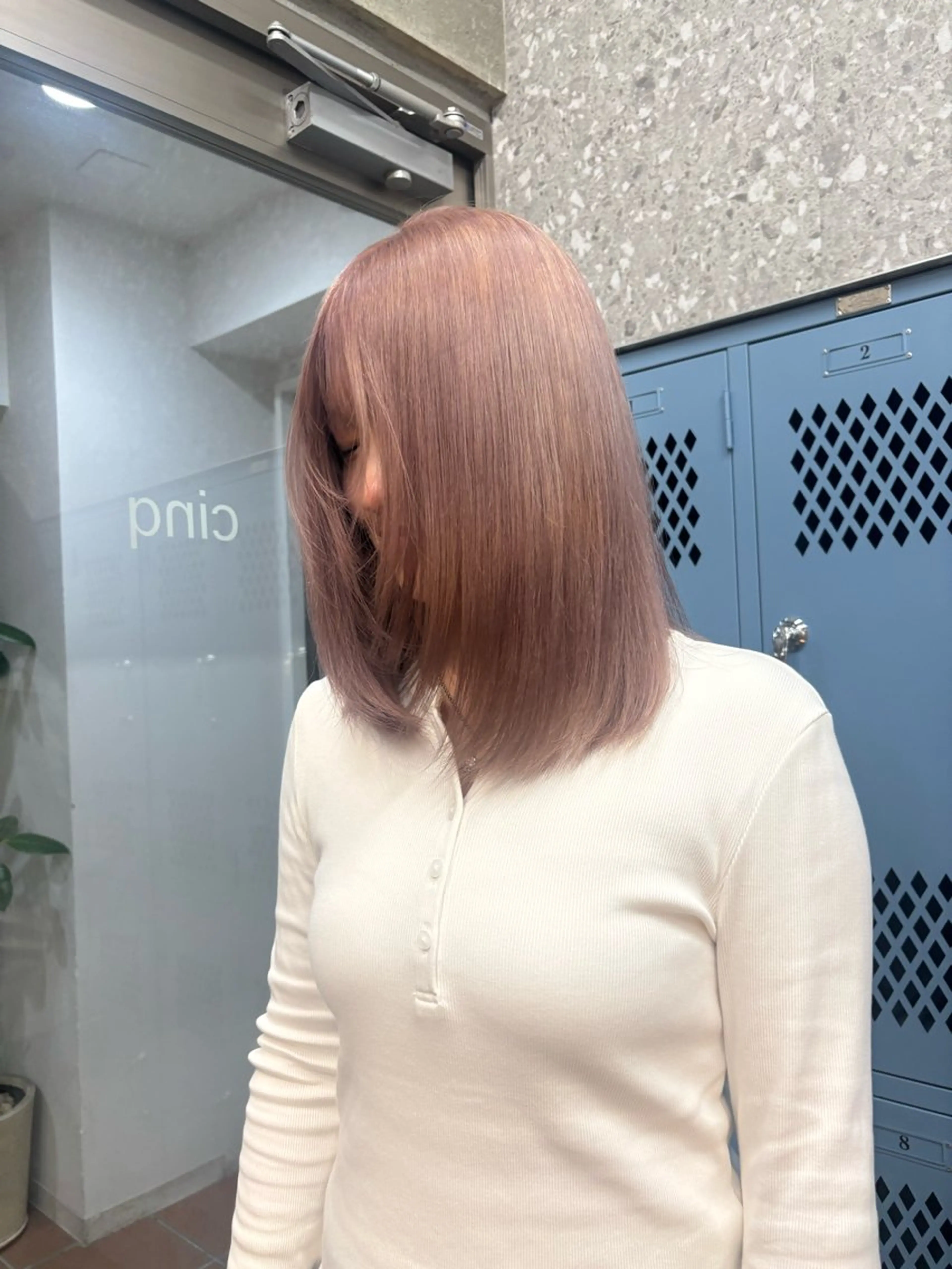 ミディアム ヘアカラー ハイトーン/ラベンダ ー/ユイナ🪄のヘアスタイル