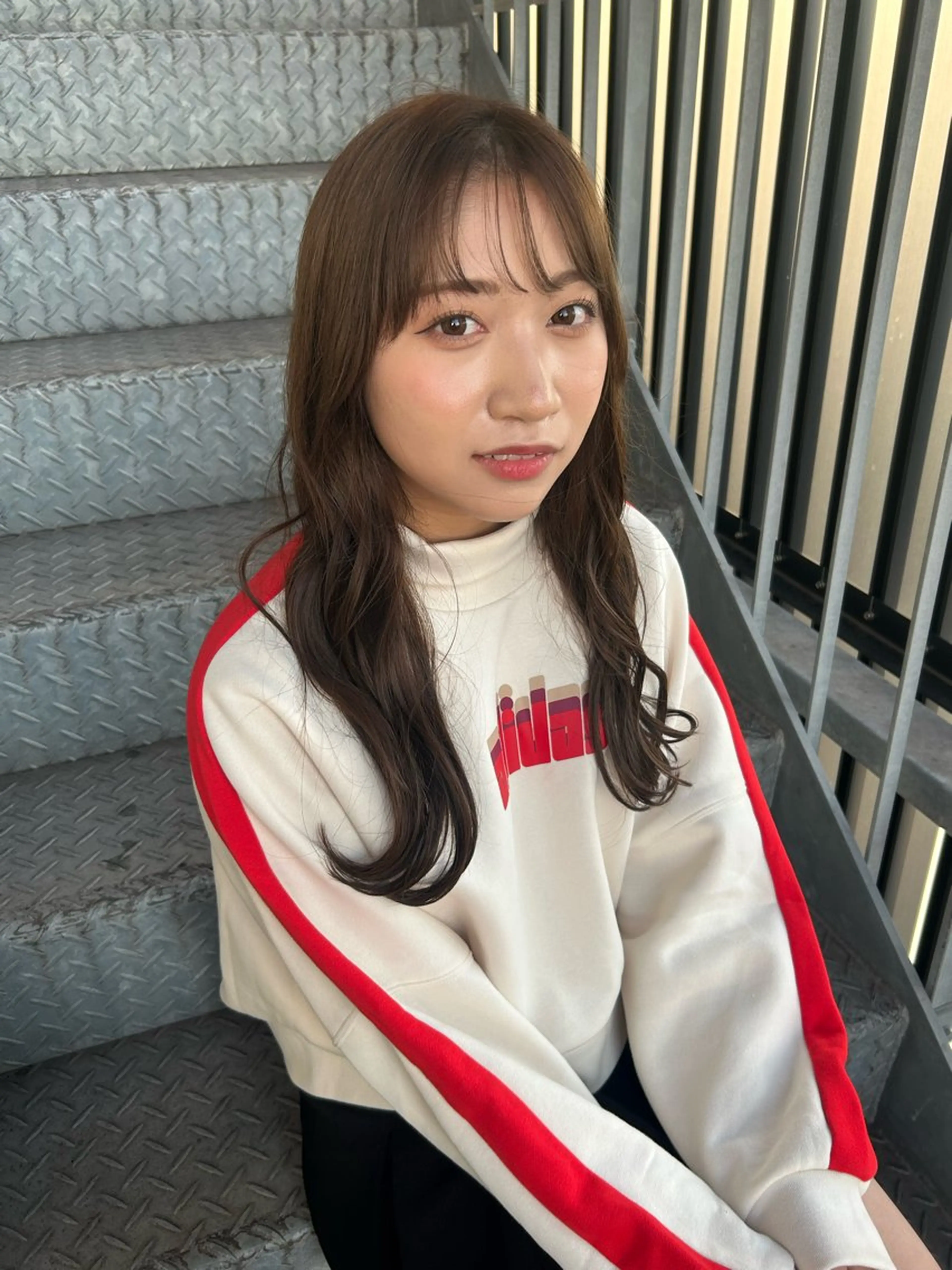 ロング カラー ベージュカラー 透明感カラー ダブルカラー オリーブベージュ VISUALIST所属・小倉/レイヤー/ 顔周りカット/naoのヘアスタイル