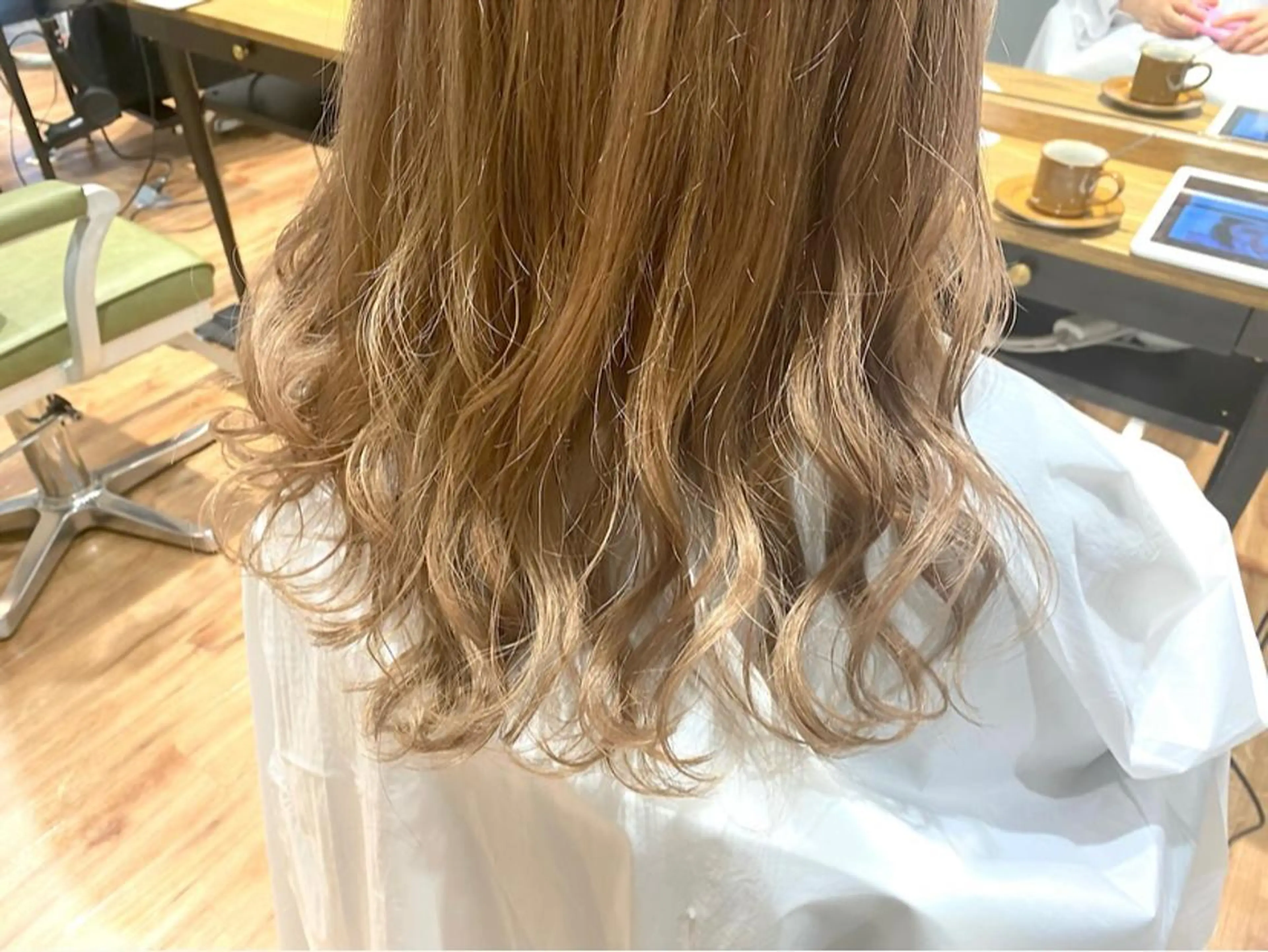 ロング カラー ベージュカラー 🌈🌸あおき みちる🌟💗のヘアスタイル