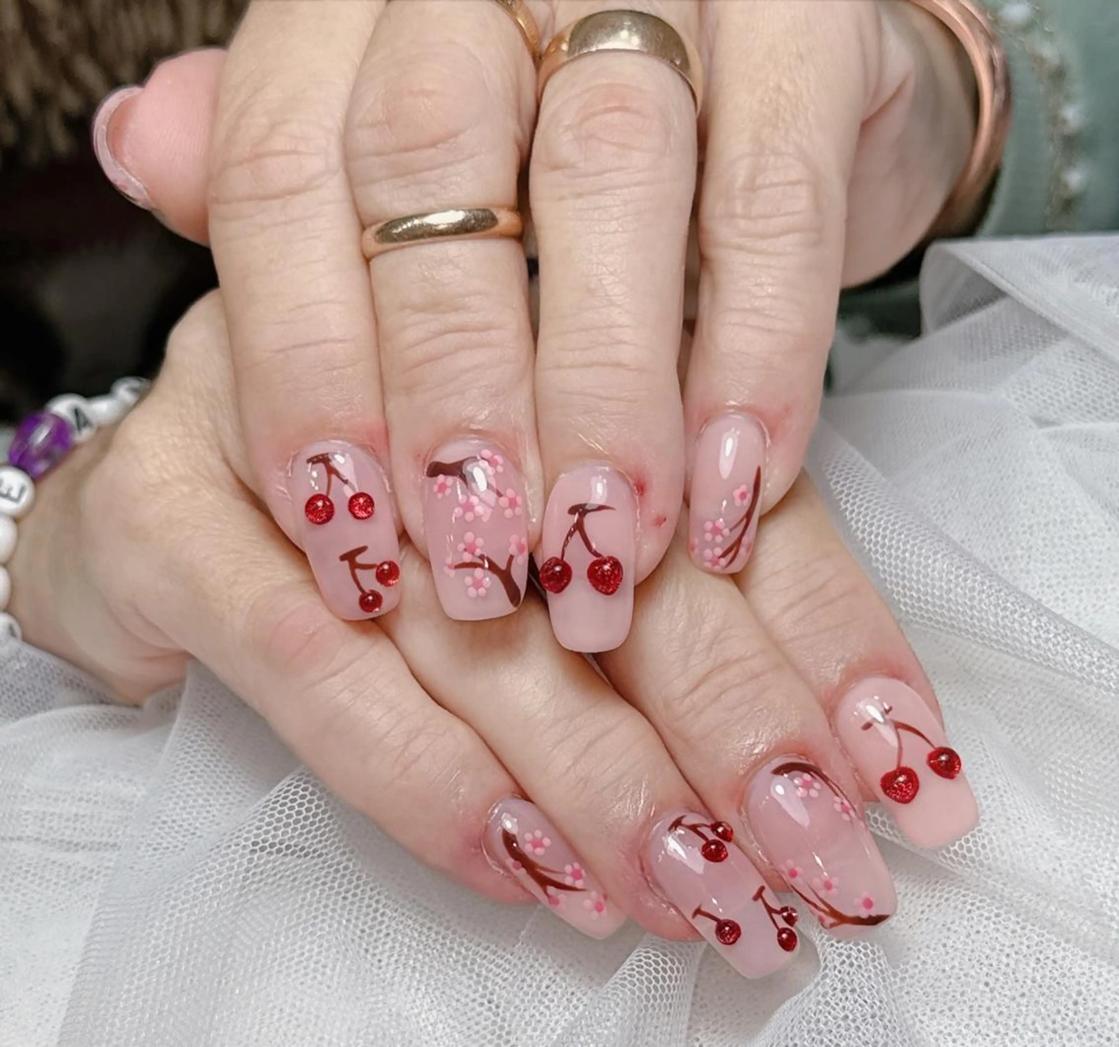 ロング カラー ベージュカラー グラデーションカラー ピンクカラー 韓国風ヘア ハンドネイル Bling Salonのネイルデザイン