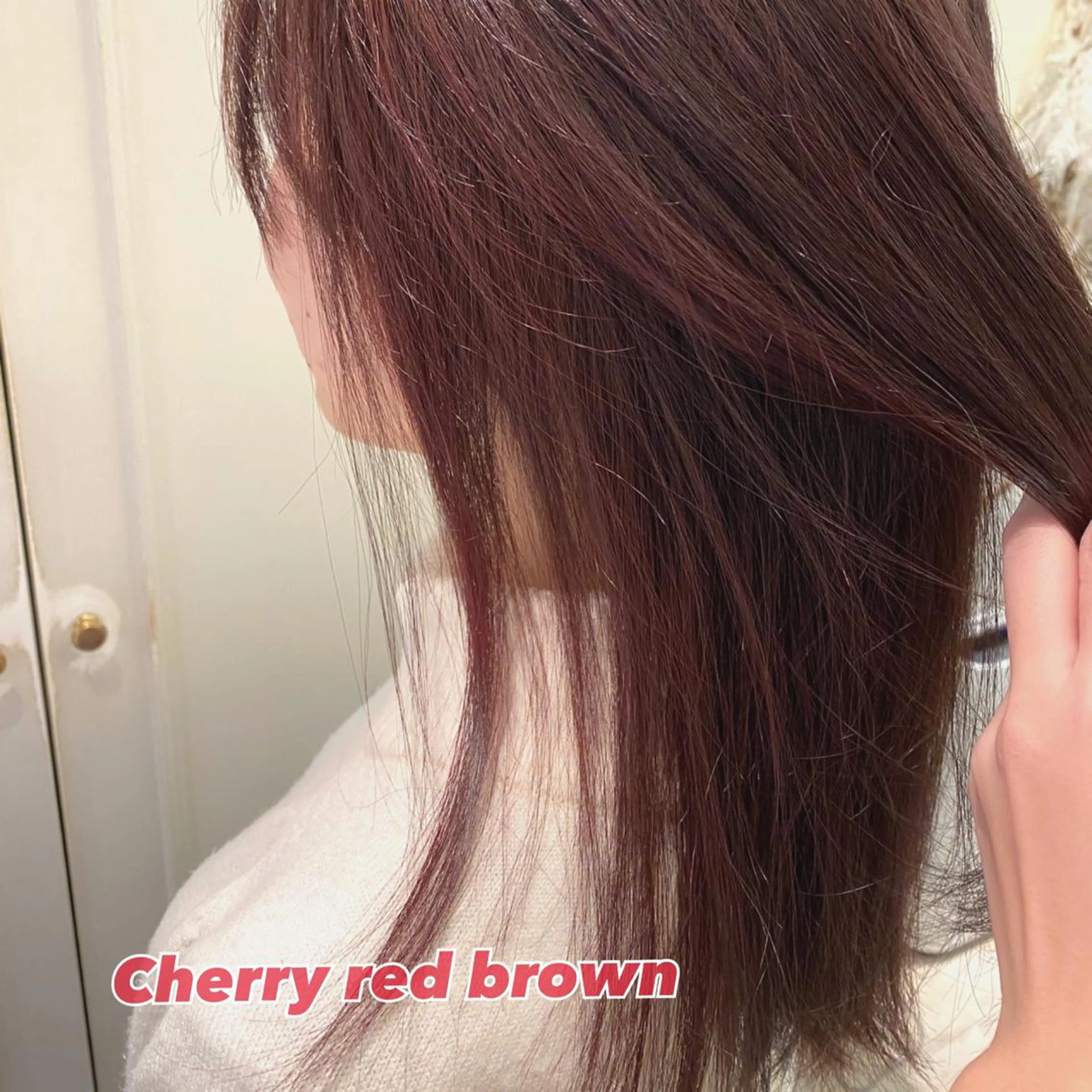 セミロング カラー アッシュ ブラウンカラー 透明感カラー グレージュ ヘアカラー 大久保 愛のヘアスタイル