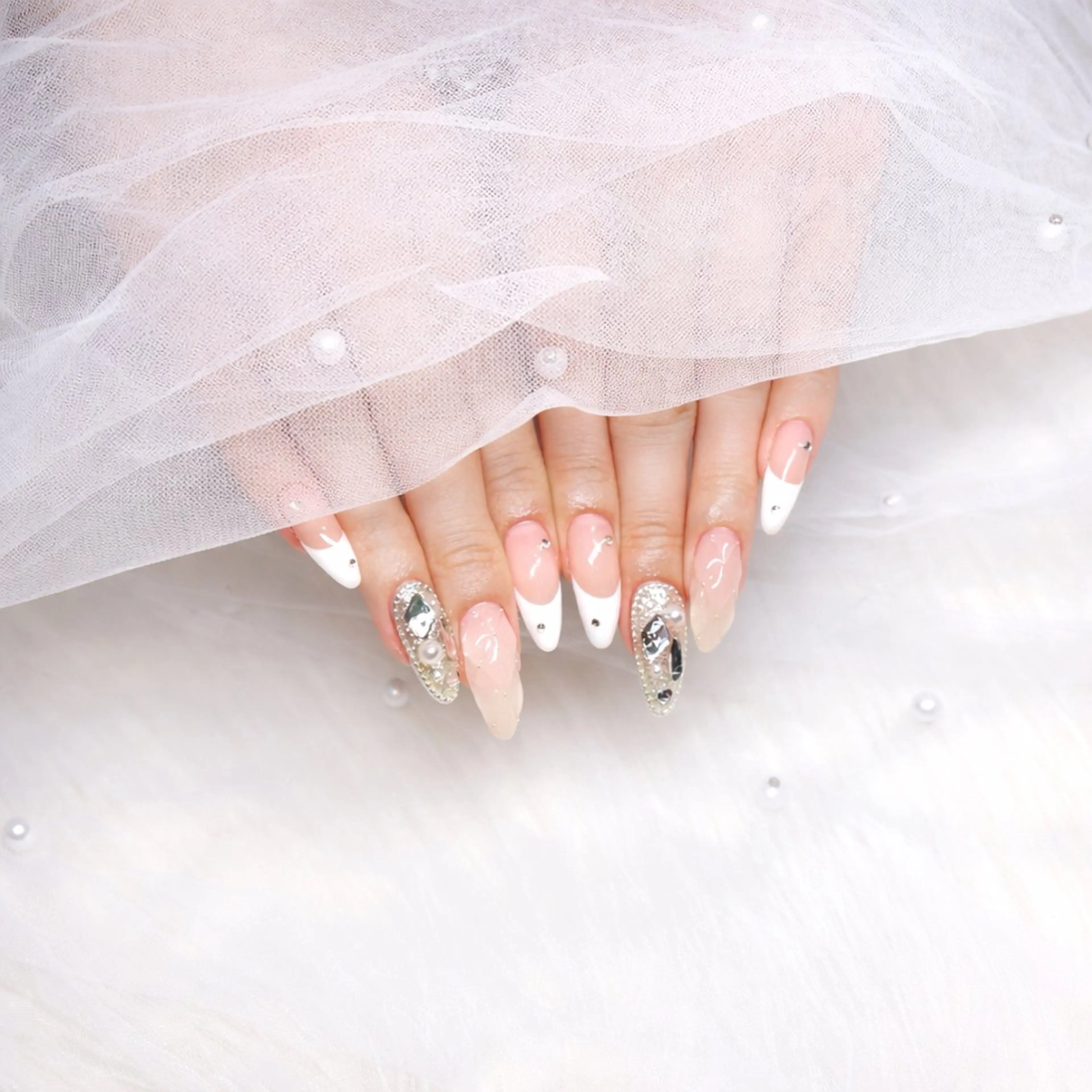 ネイル ハンドネイル Miki 本町駅｜💅‎🤍のネイルデザイン