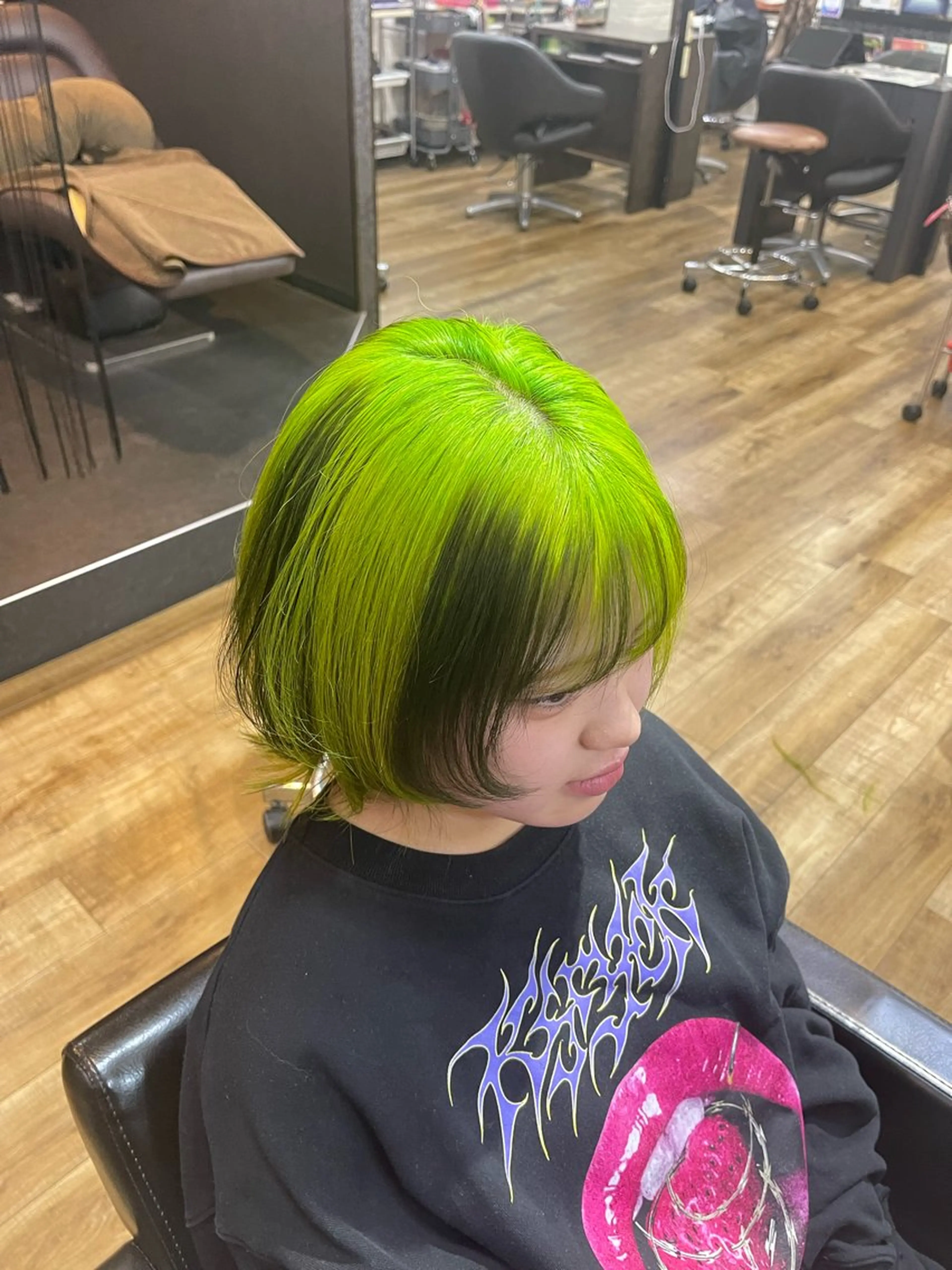 ショート カラー デザインカラー 髪質改善×艶カラー ANDIAMO 楓のヘアスタイル