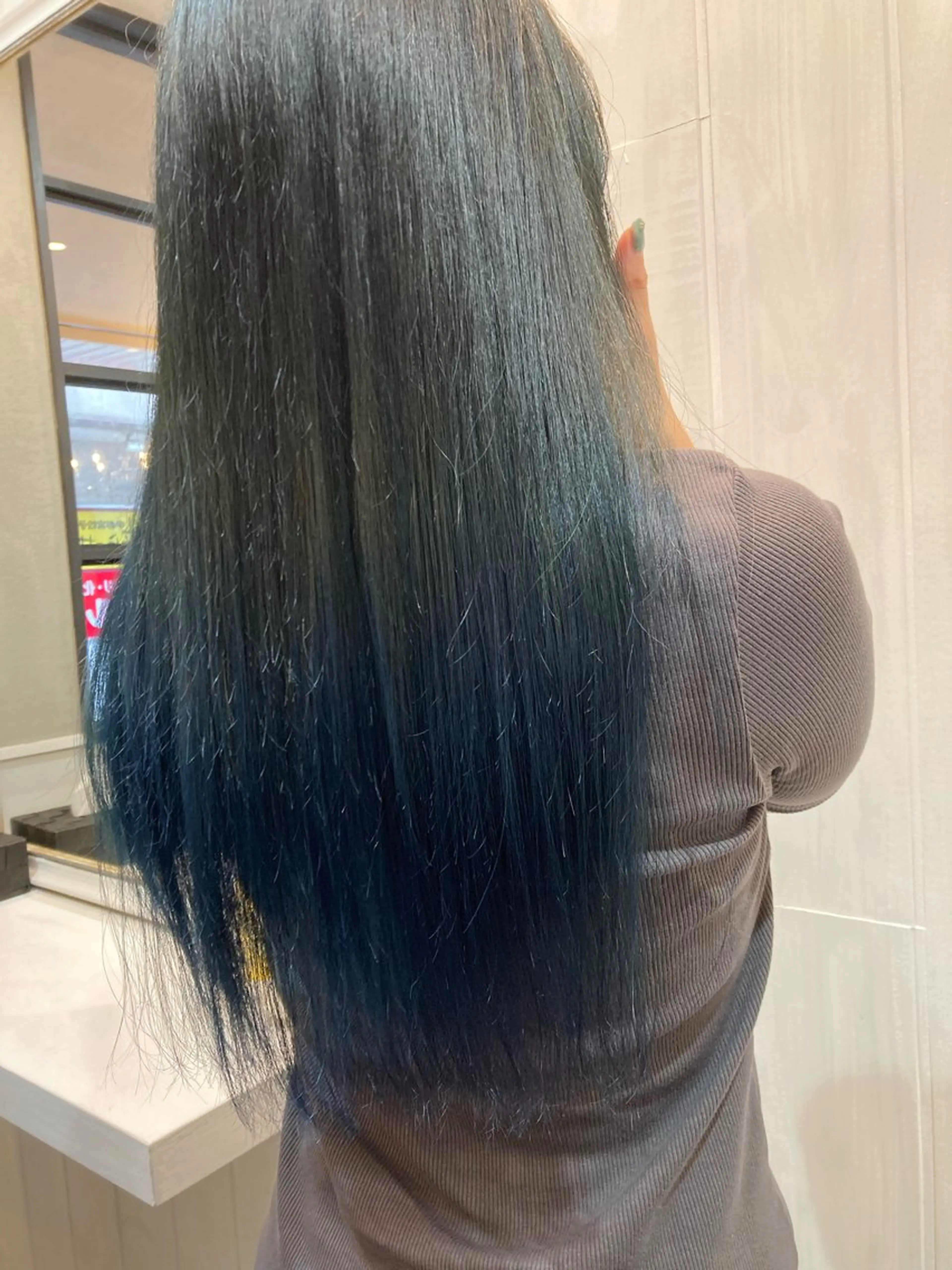 ロング カラー グラデーションカラー JUNO HAIR SALON所属・RuCOR. yuriのヘアスタイル