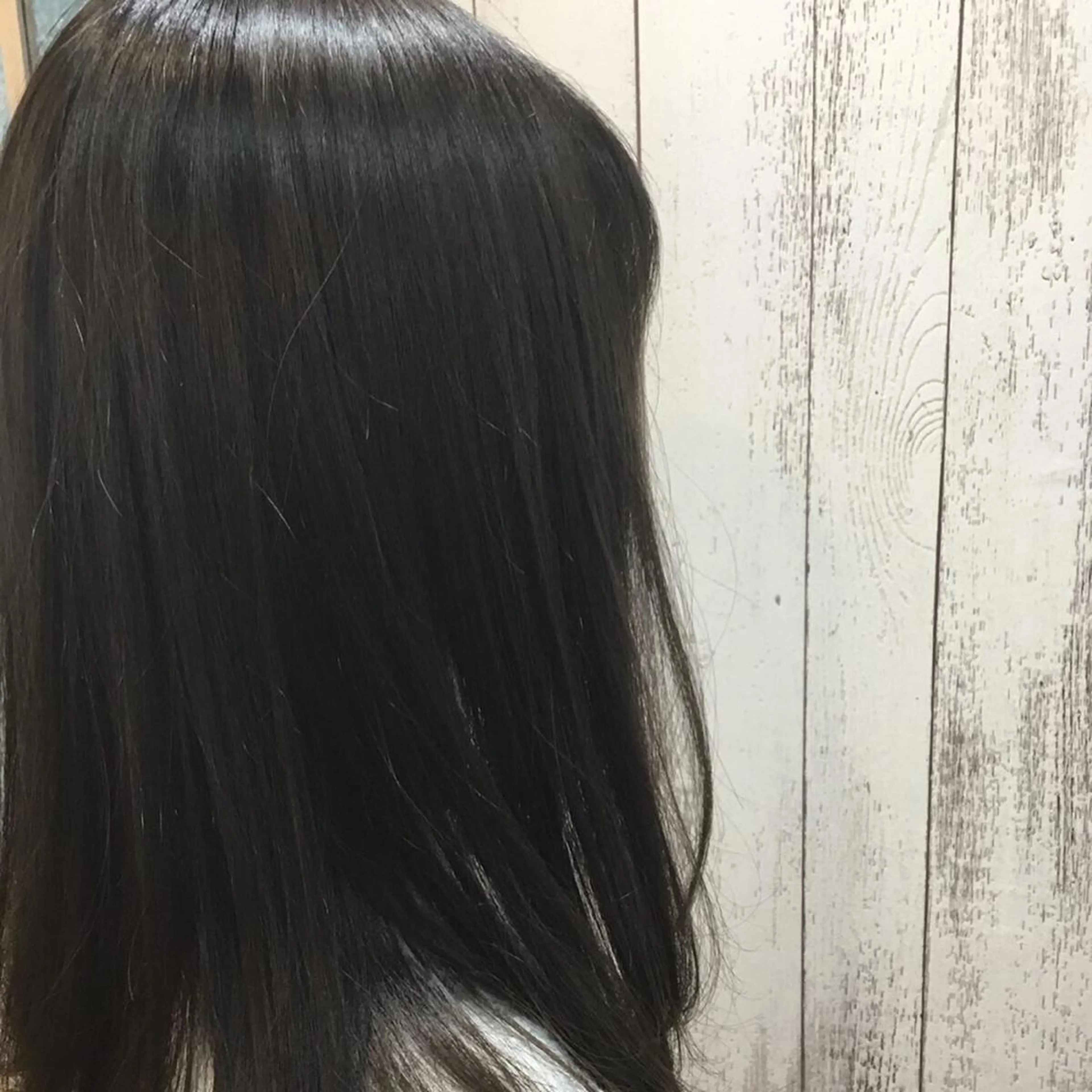 ミディアム カラー embrace エンブレイスのヘアスタイル