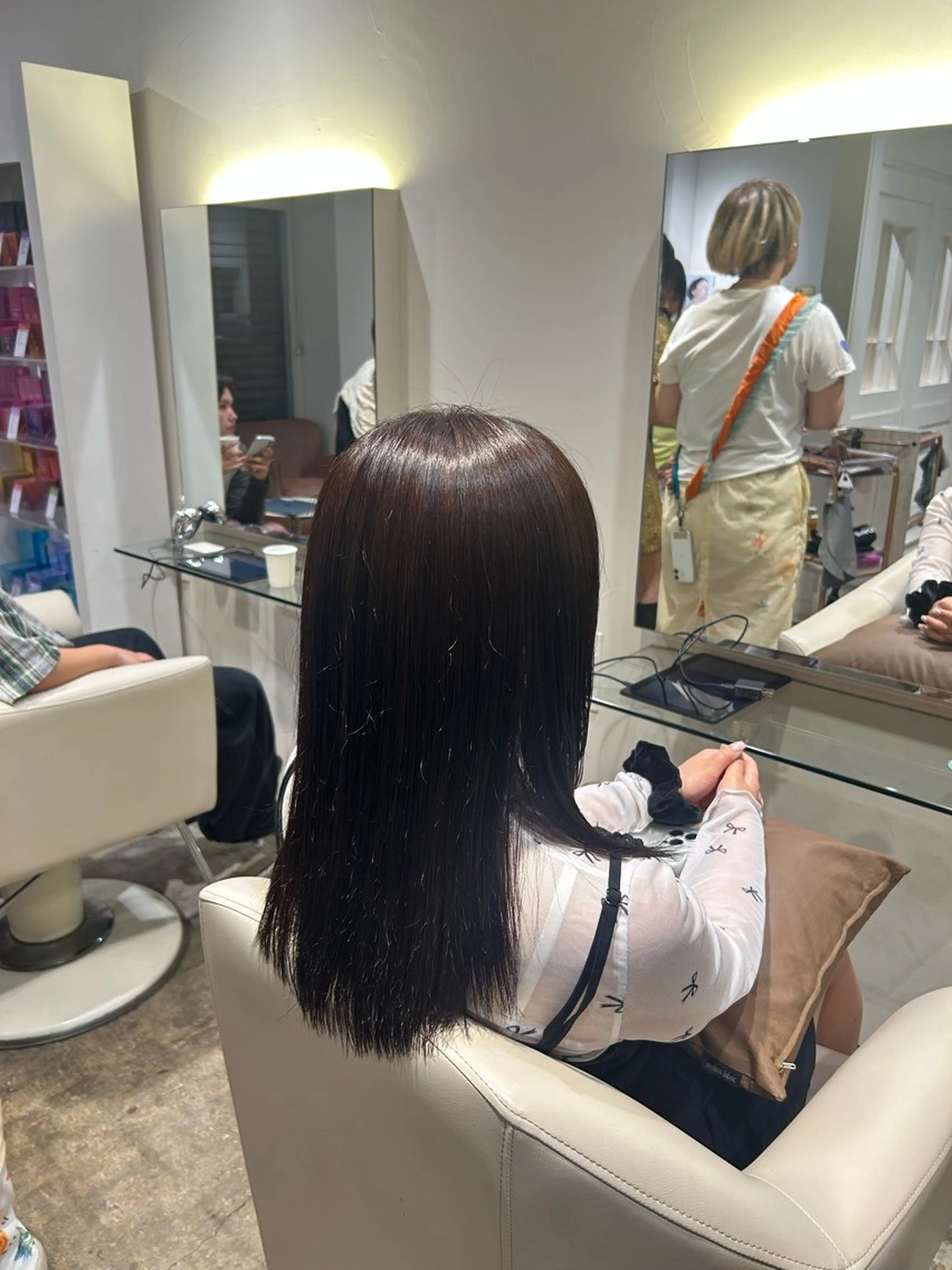 ロング カラー ブラウンカラー MOMOKA 🍑のヘアスタイル