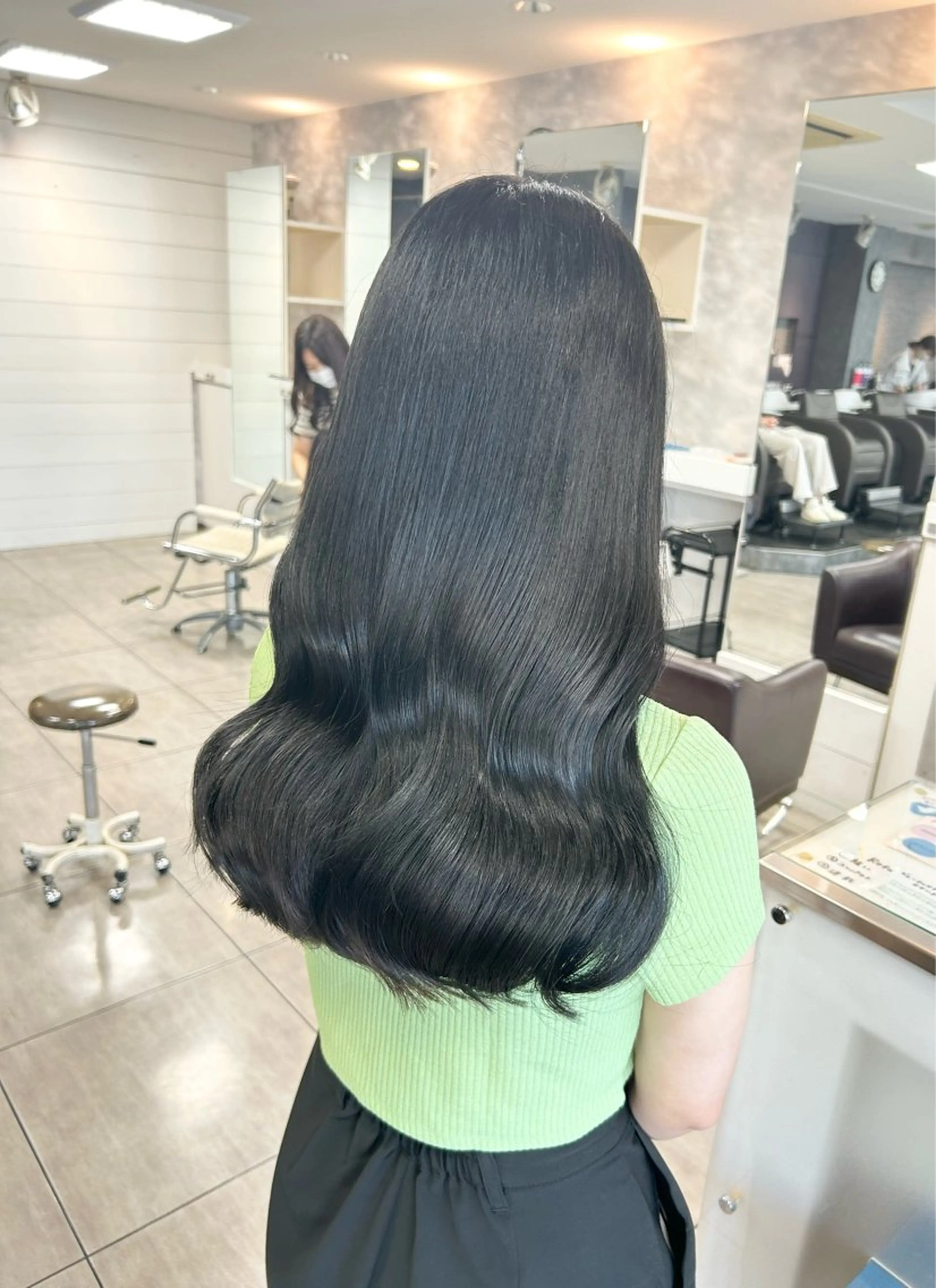 ミディアム ヘアカラー 🫧艶髪カラー🫧 森本くるみのヘアスタイル