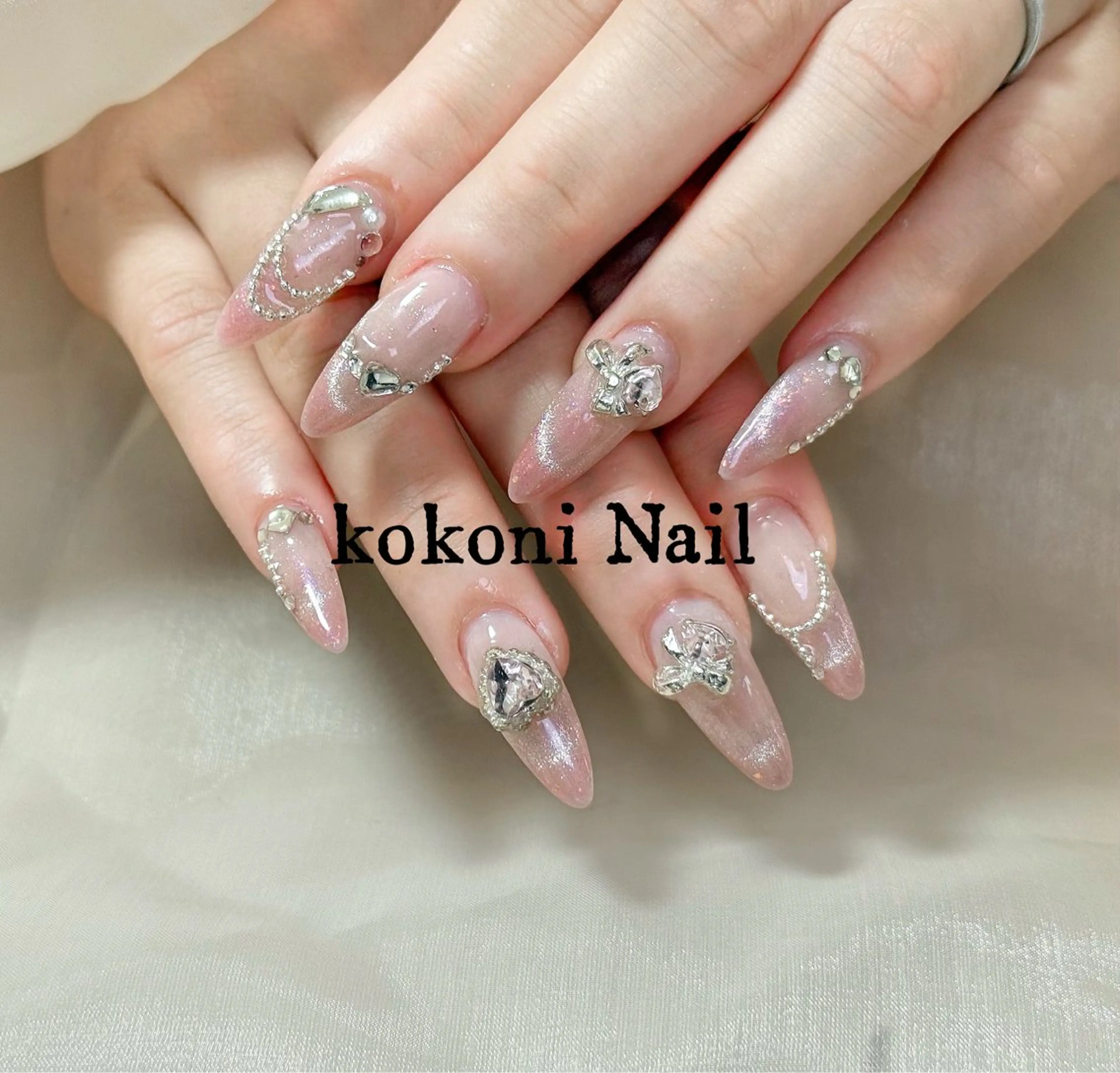 ネイル ハンドネイル ここに ネイルサロンのネイルデザイン