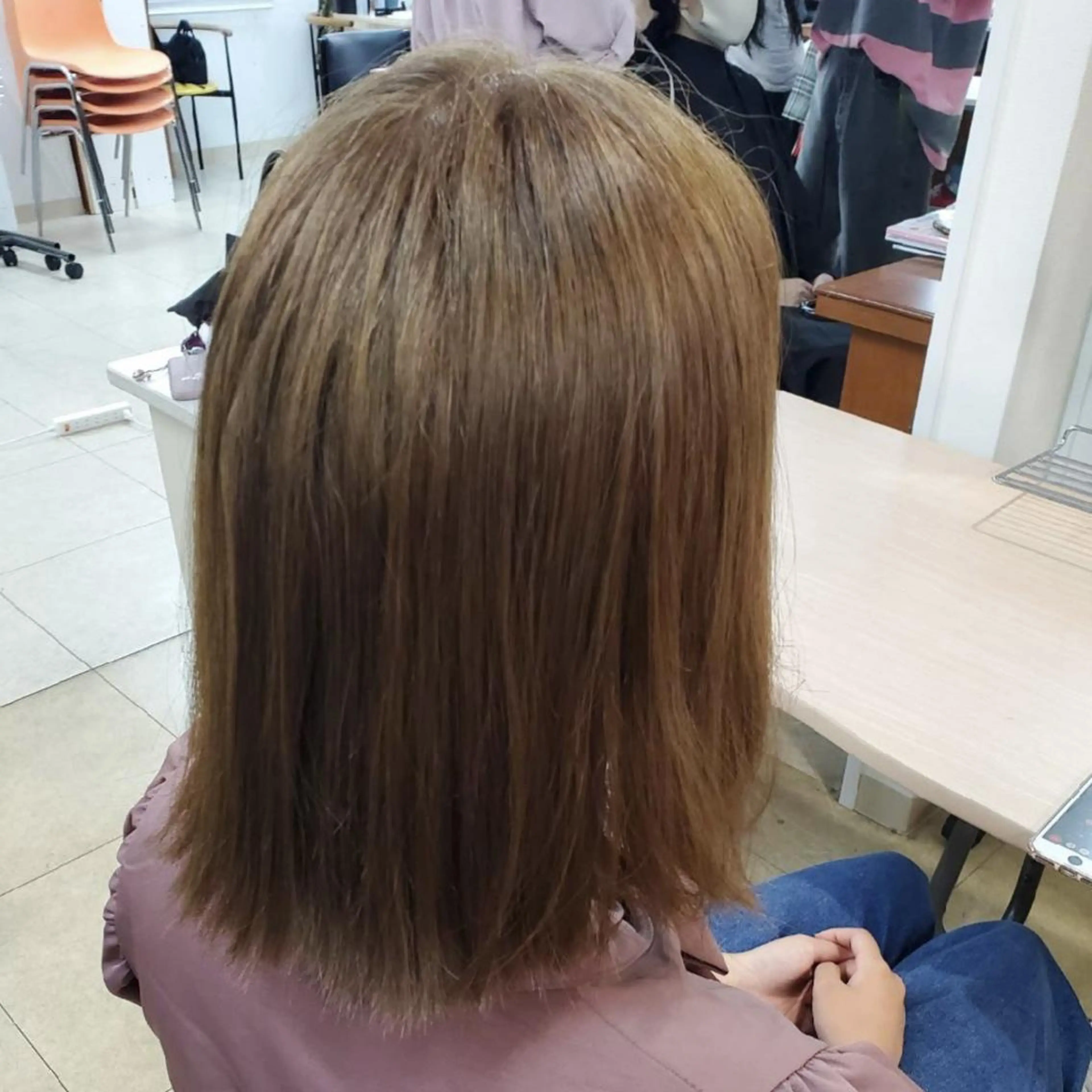 カラー garou津志田所属・緑川 凌のヘアスタイル