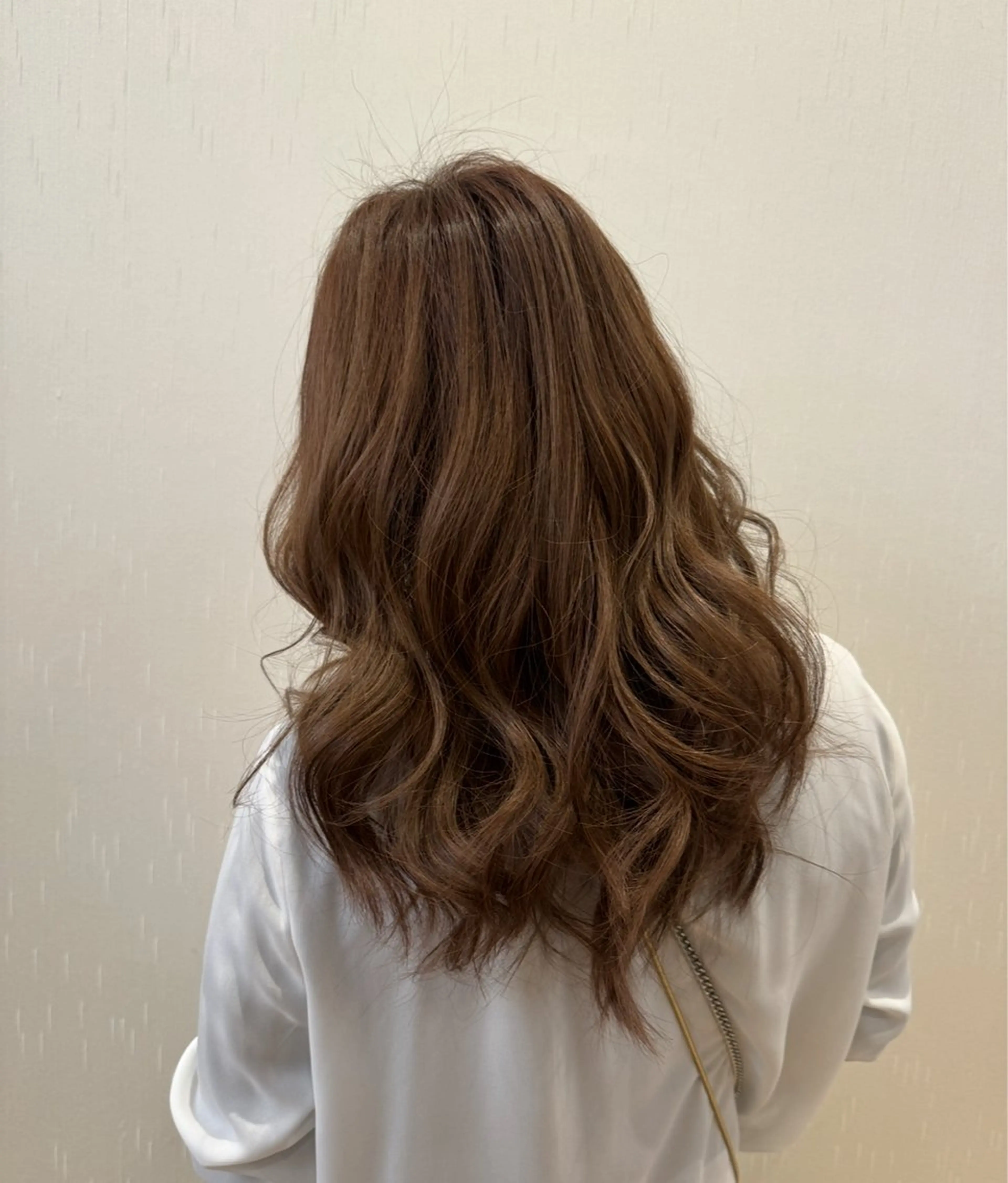ロング レイヤーカット 浦﨑 笑美里のヘアスタイル