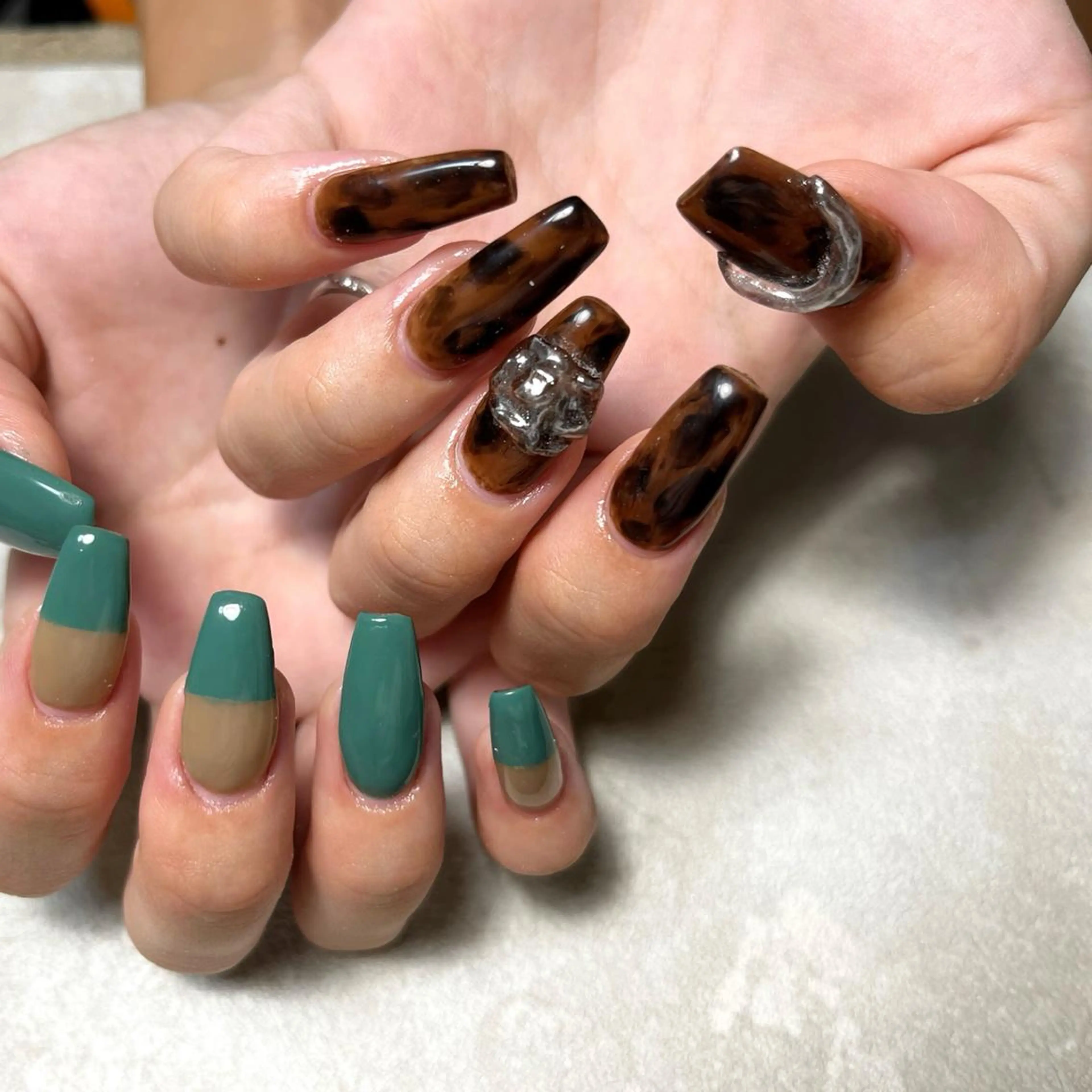 ネイル Laki nailのネイルデザイン