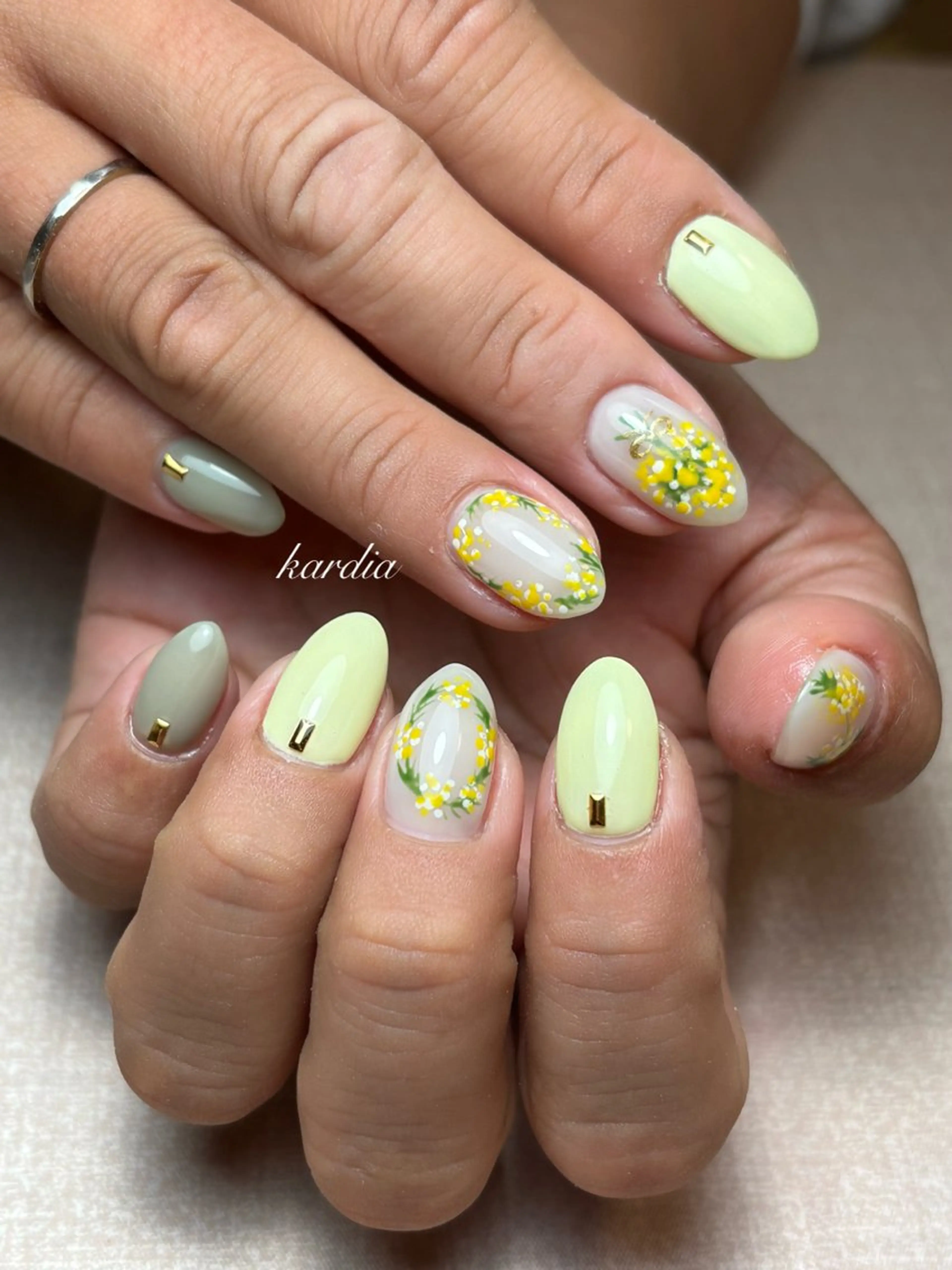 ネイル ハンドネイル καρδιά -ｶﾙﾃﾞｨｱ-のネイルデザイン