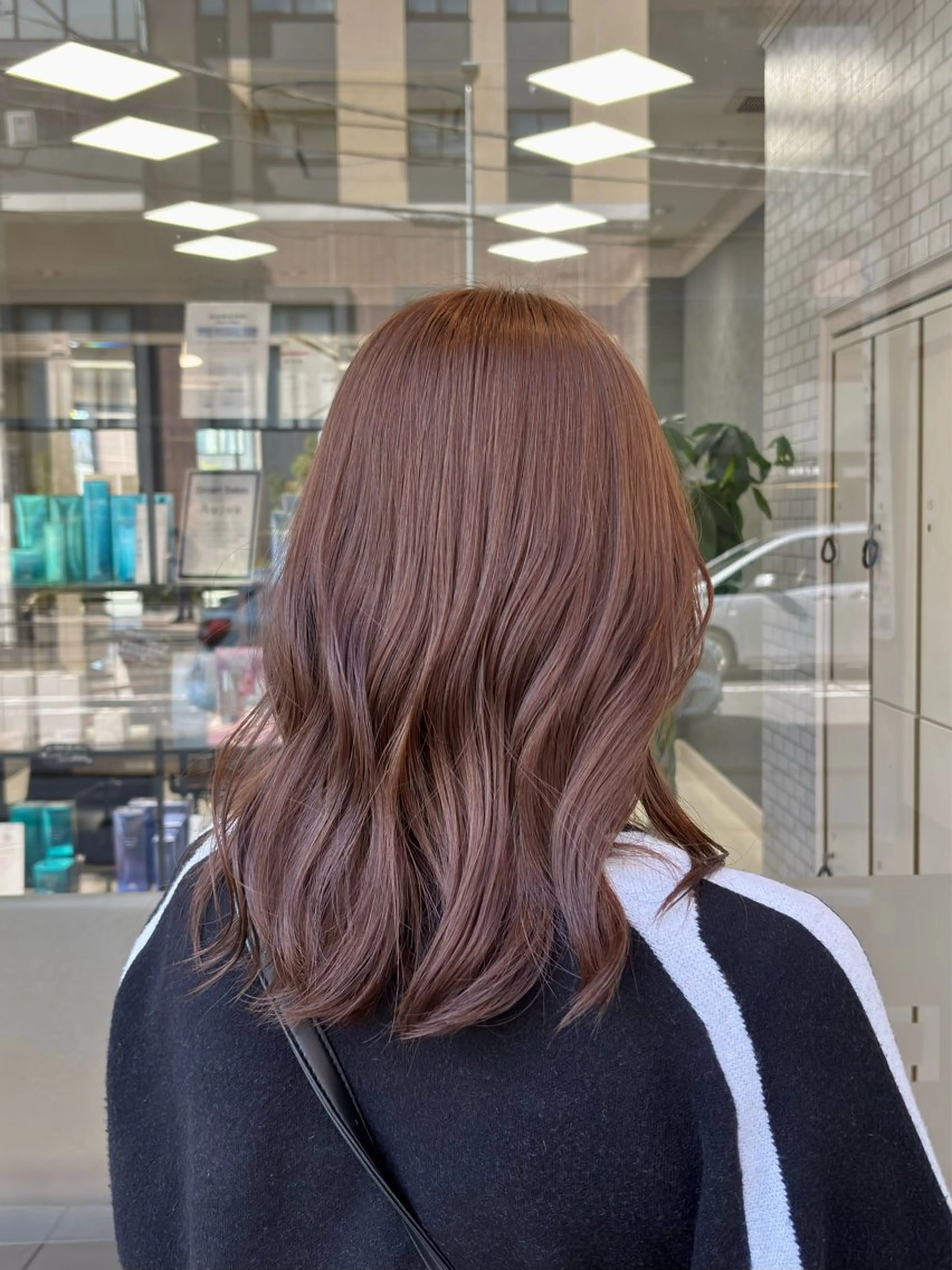 カラー ブリーチ ブラウンカラー ダブルカラー ブリーチなしカラー ヘアカラー トリートメント 透明感カラー/ レイヤーカット/麻咲のヘアスタイル