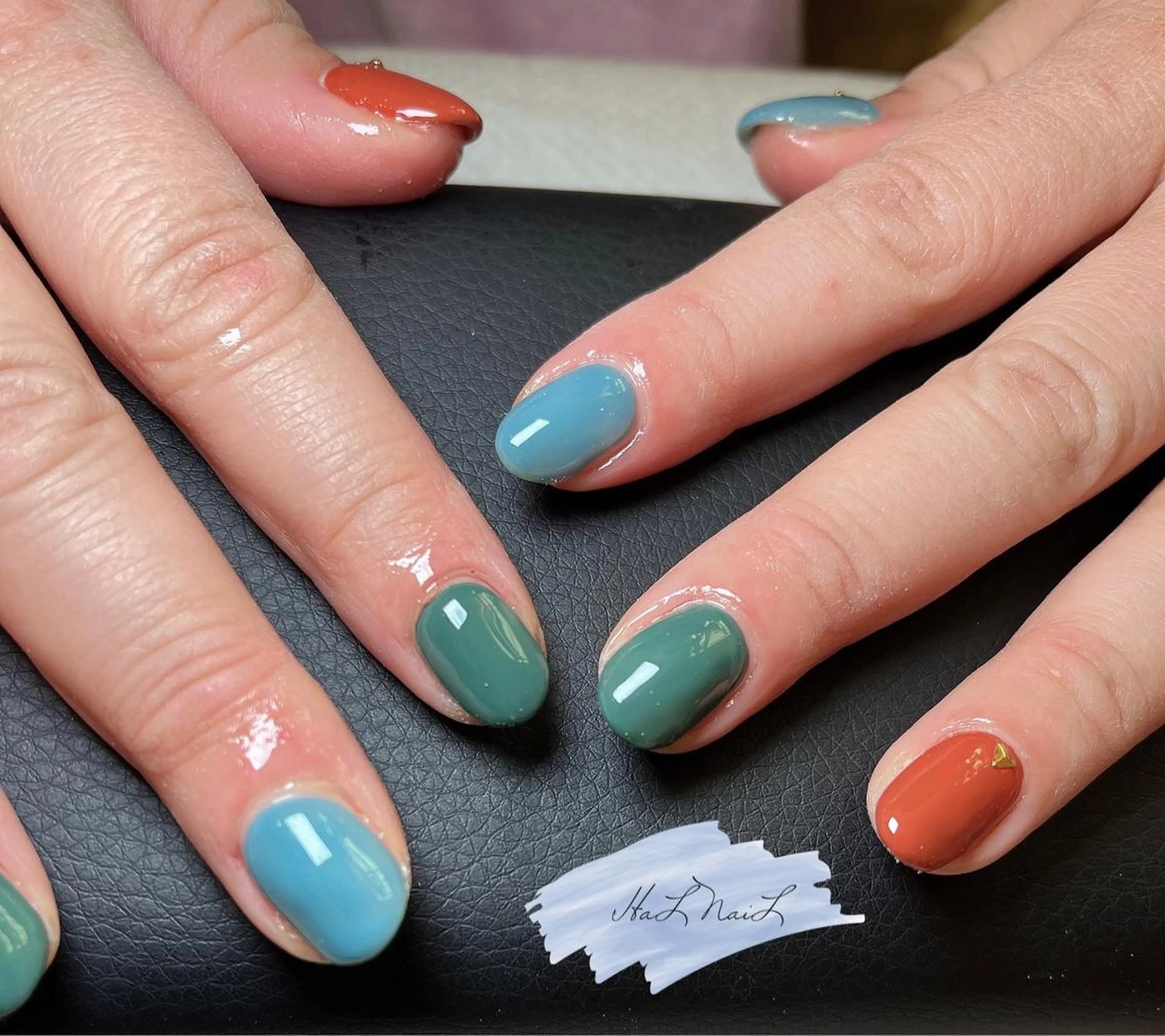 ネイル シンプルネイル ハンドネイル HaL NaiLのネイルデザイン