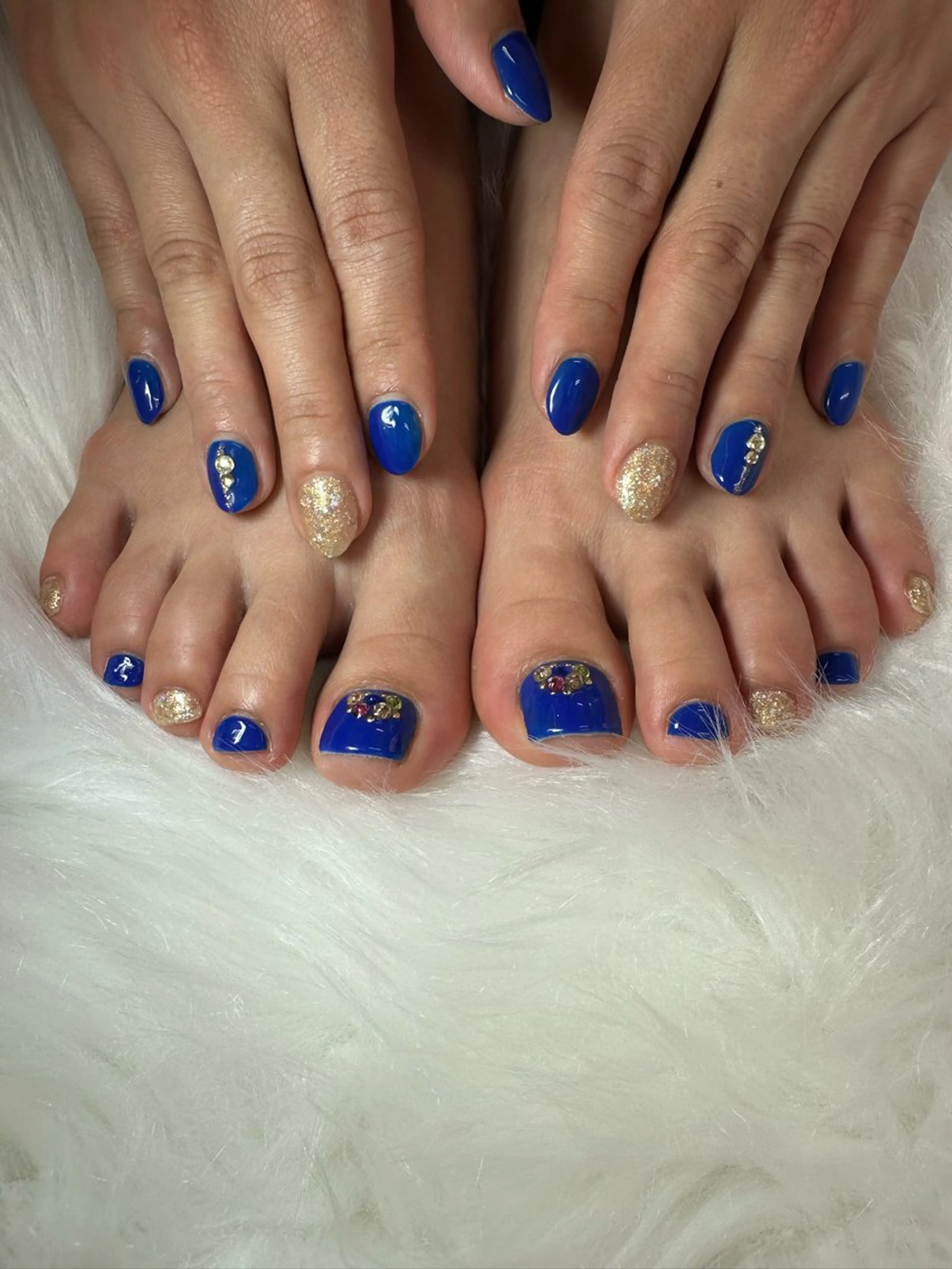 ネイル フットネイル おそろいネイル ハンドネイル フットネイル MOE .Kのネイルデザイン